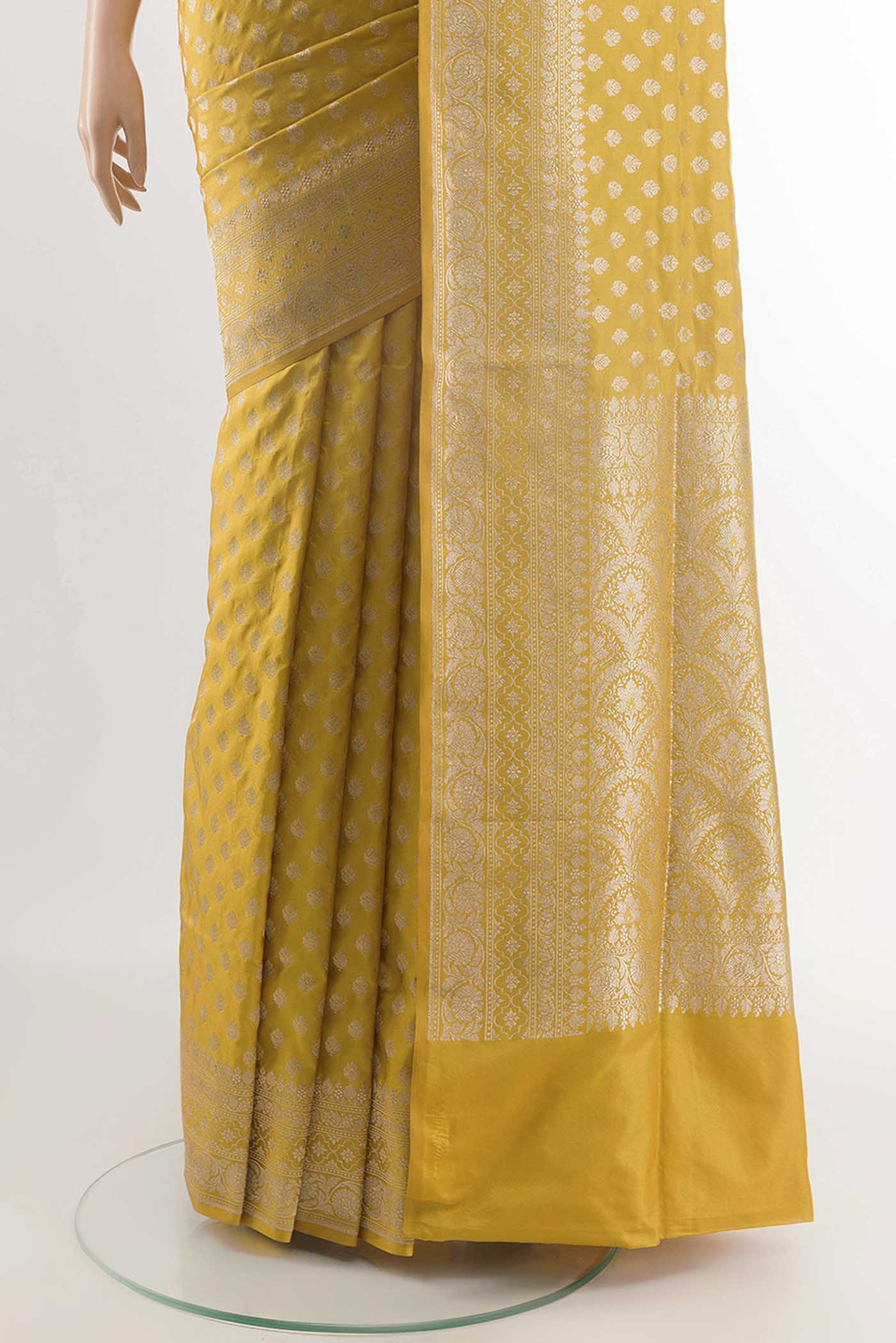 pleats pallu