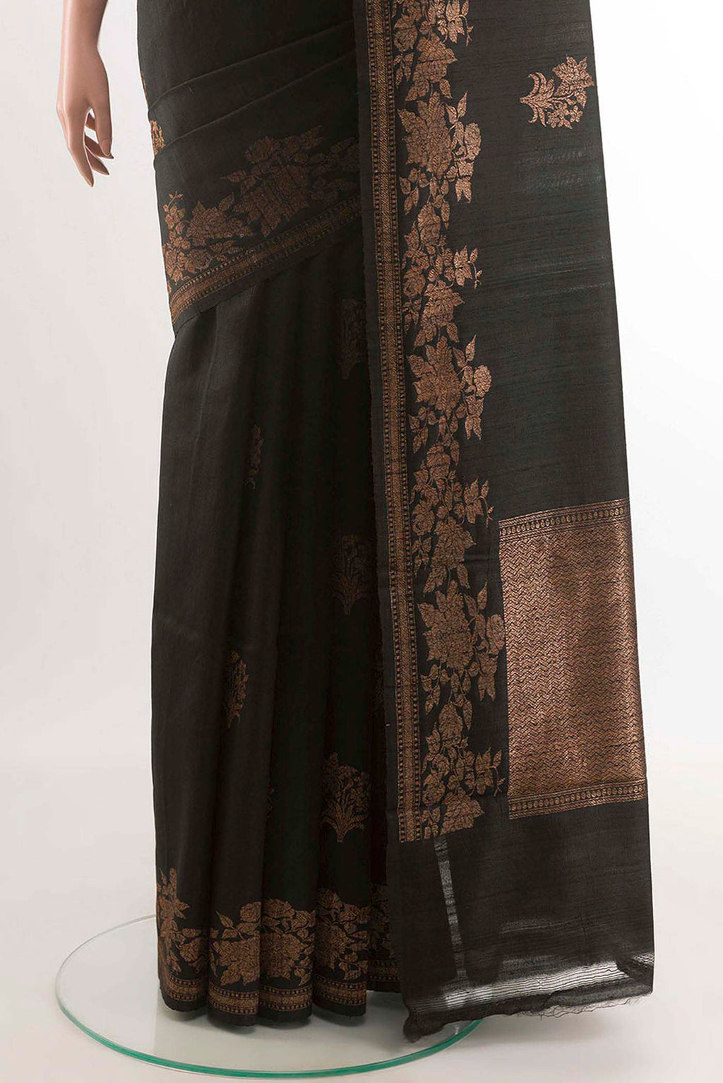 pleats pallu