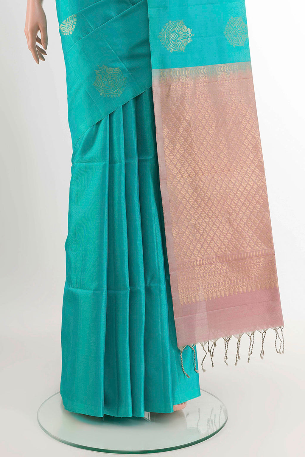 pleats pallu
