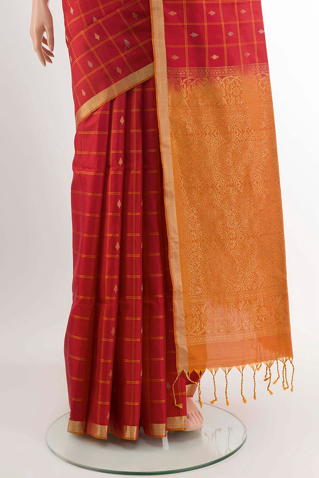 pleats pallu