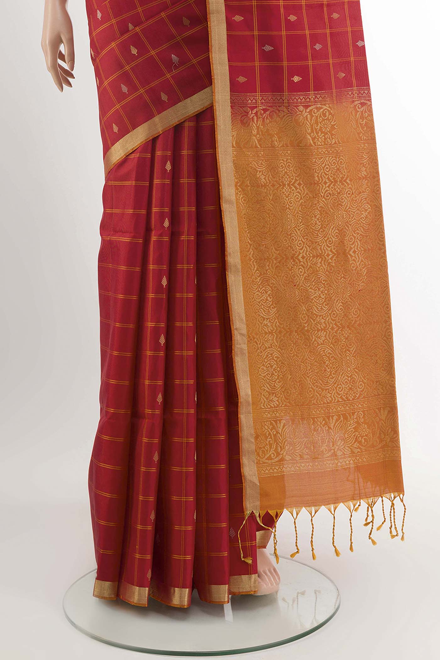 pleats pallu