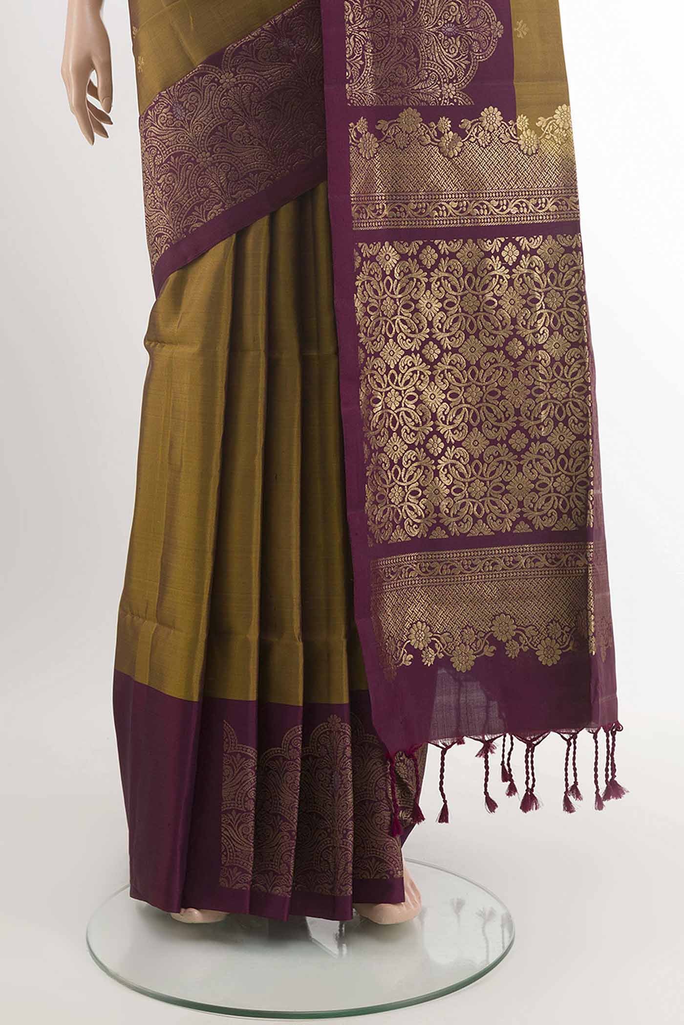 pleats pallu