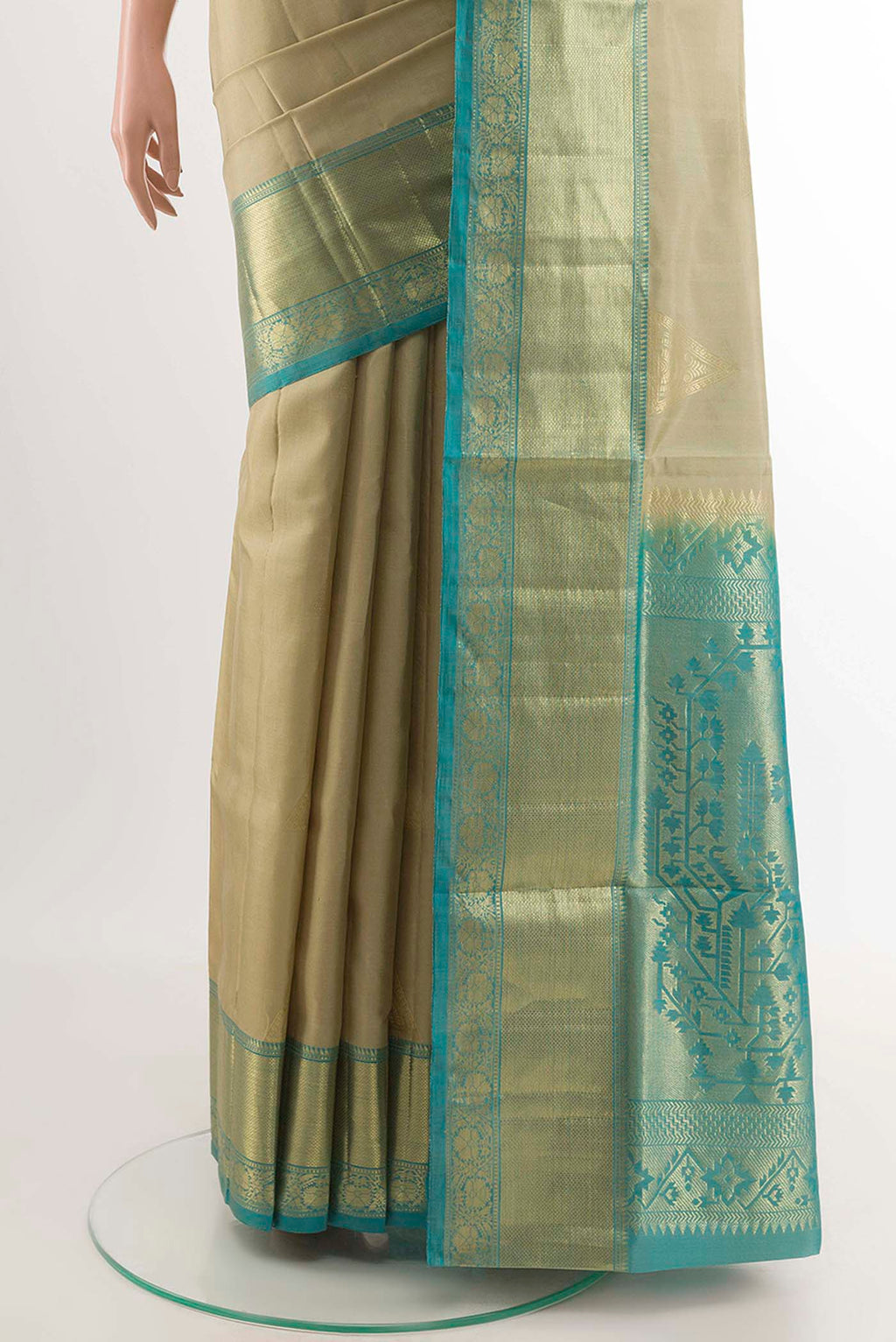 pleats pallu