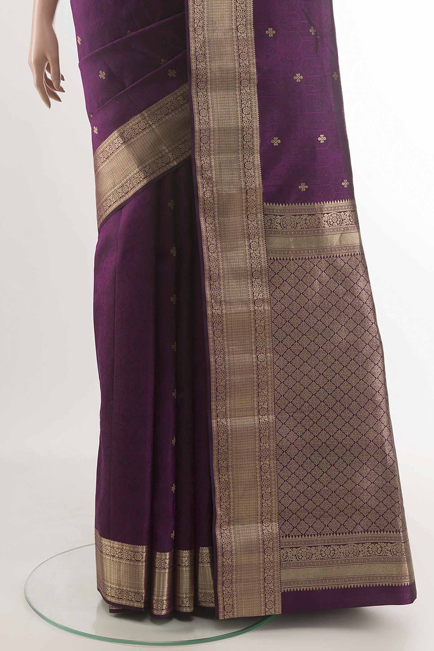 pleats pallu