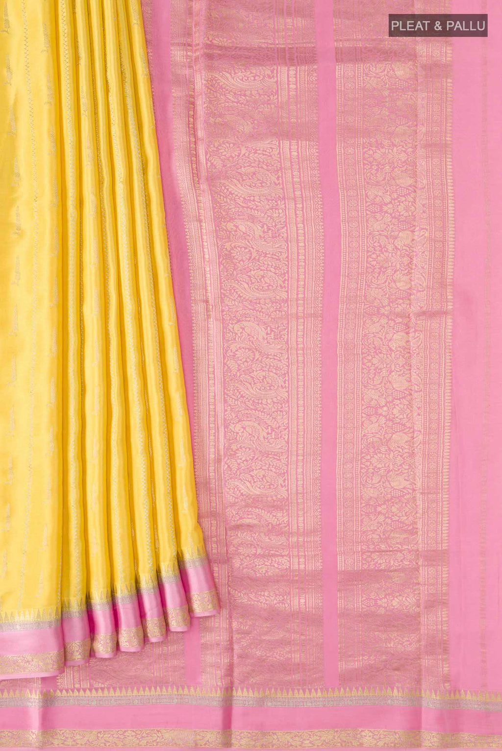 pleats pallu