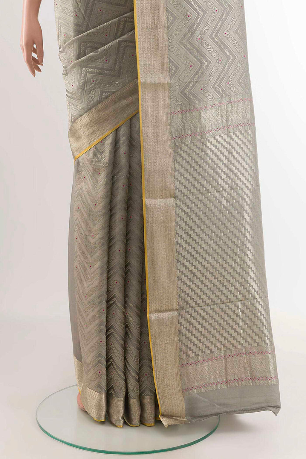 pleats pallu