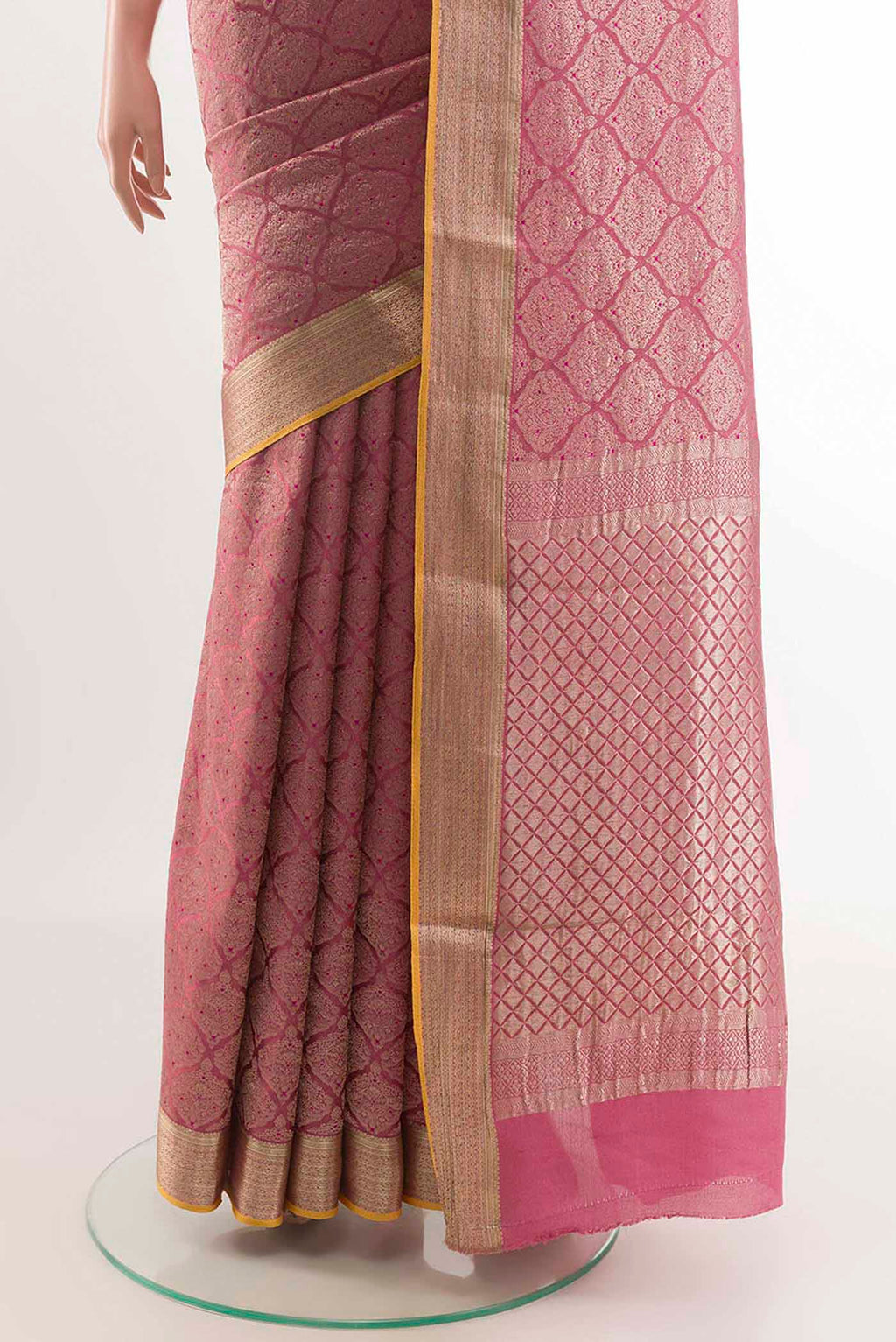 pleats pallu