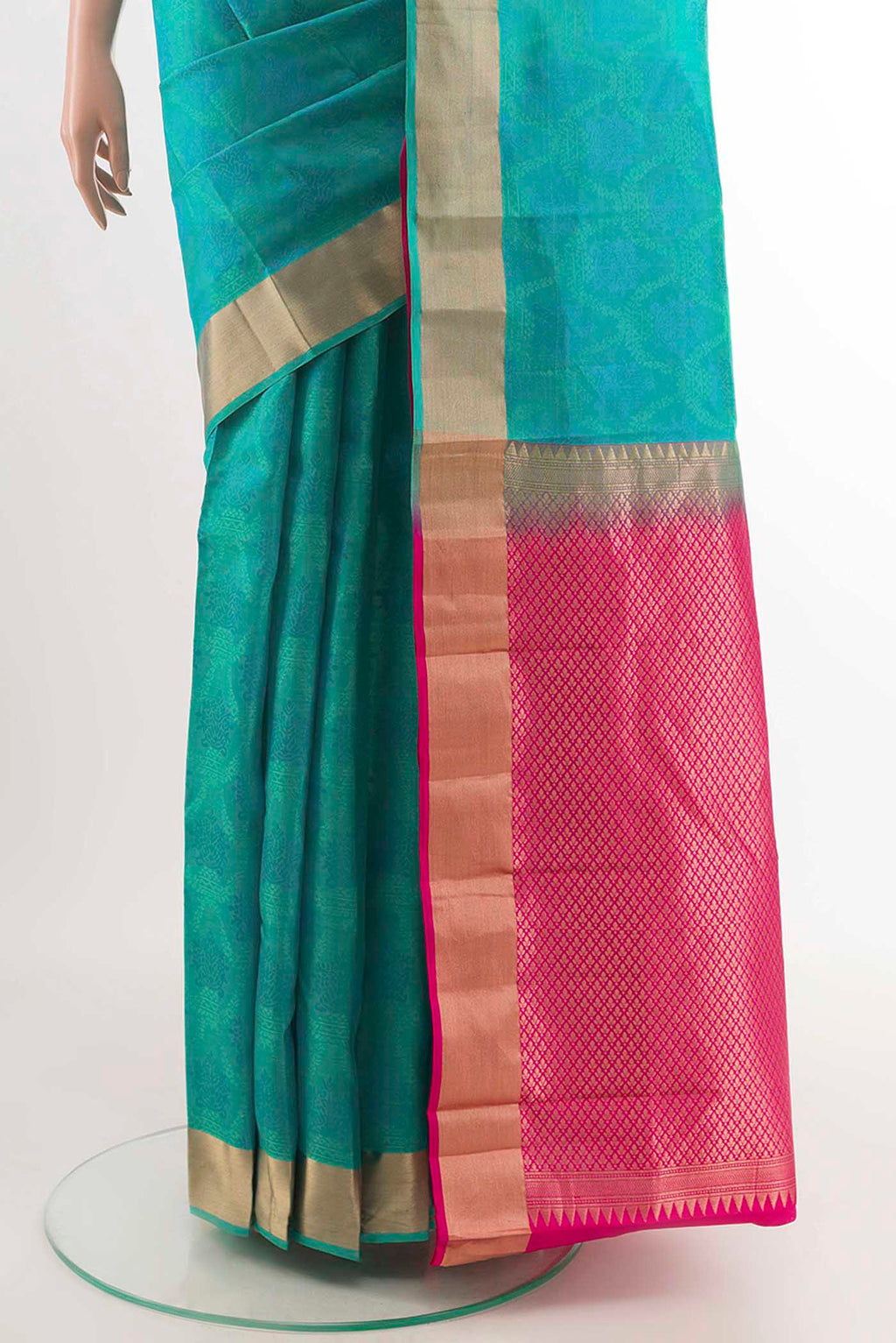 pleats pallu