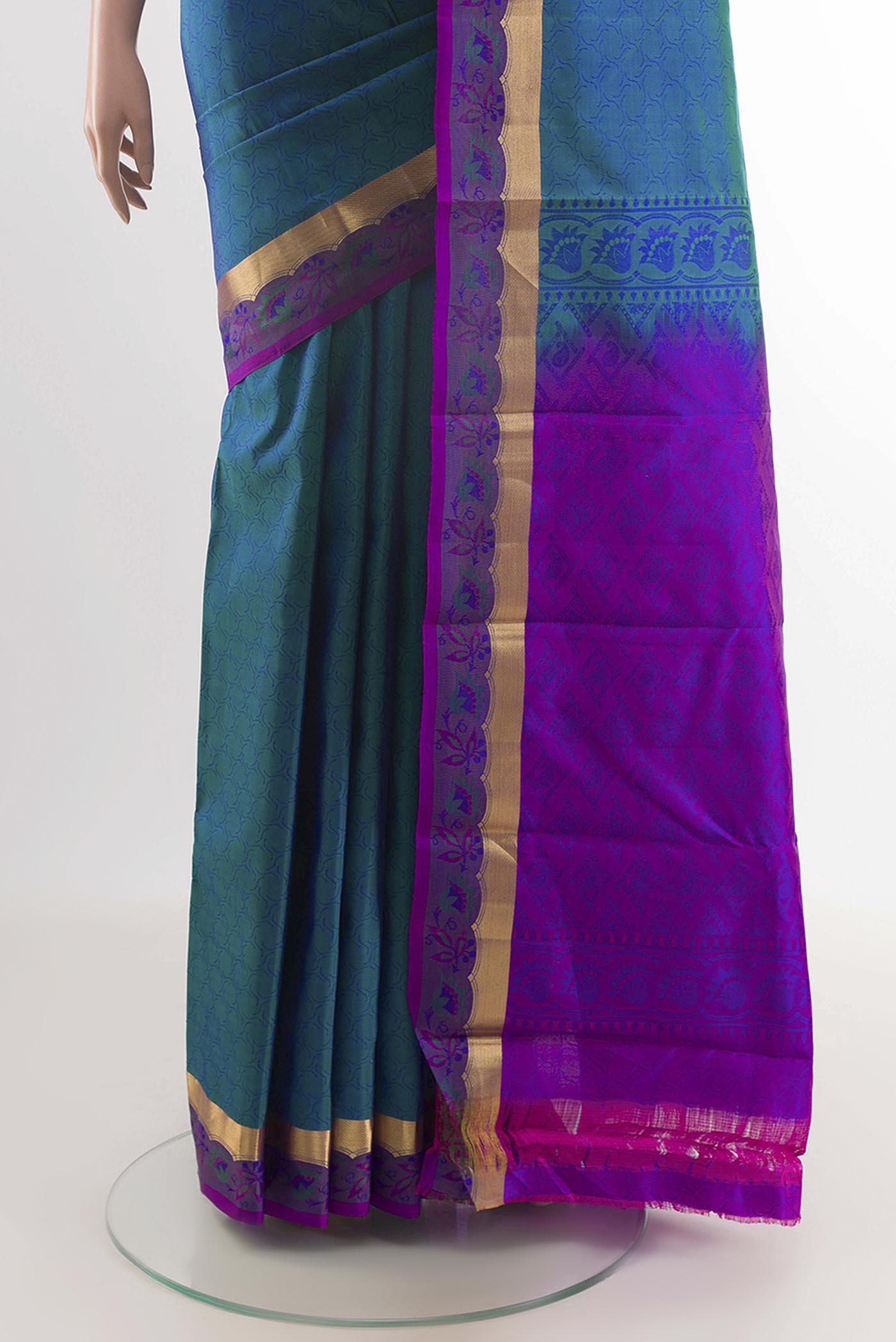 pleats pallu