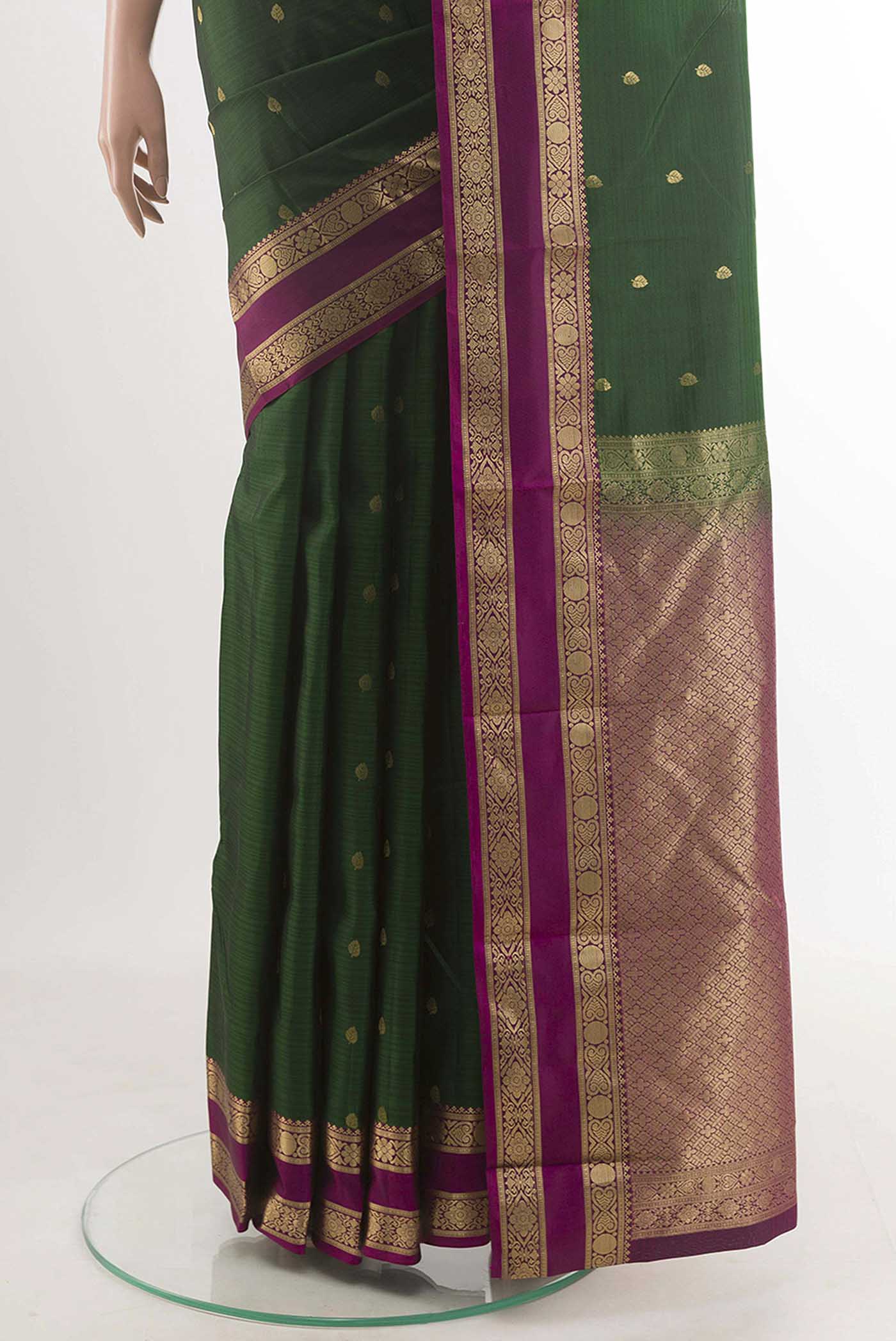 pleats pallu