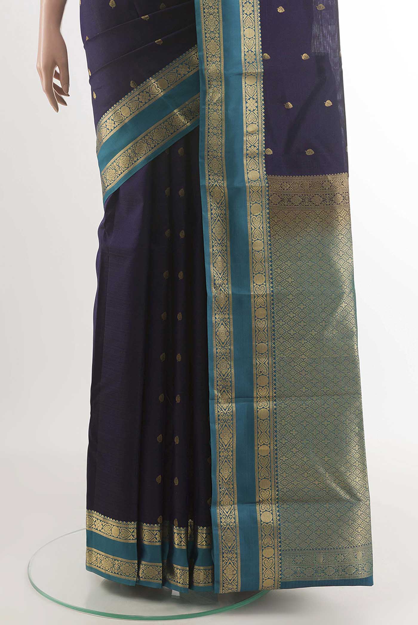 pleats pallu