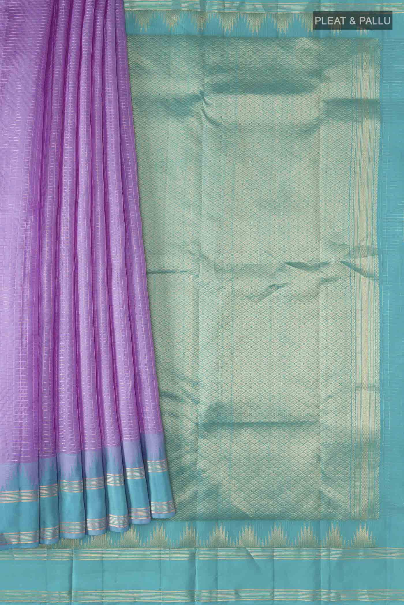 pleats pallu