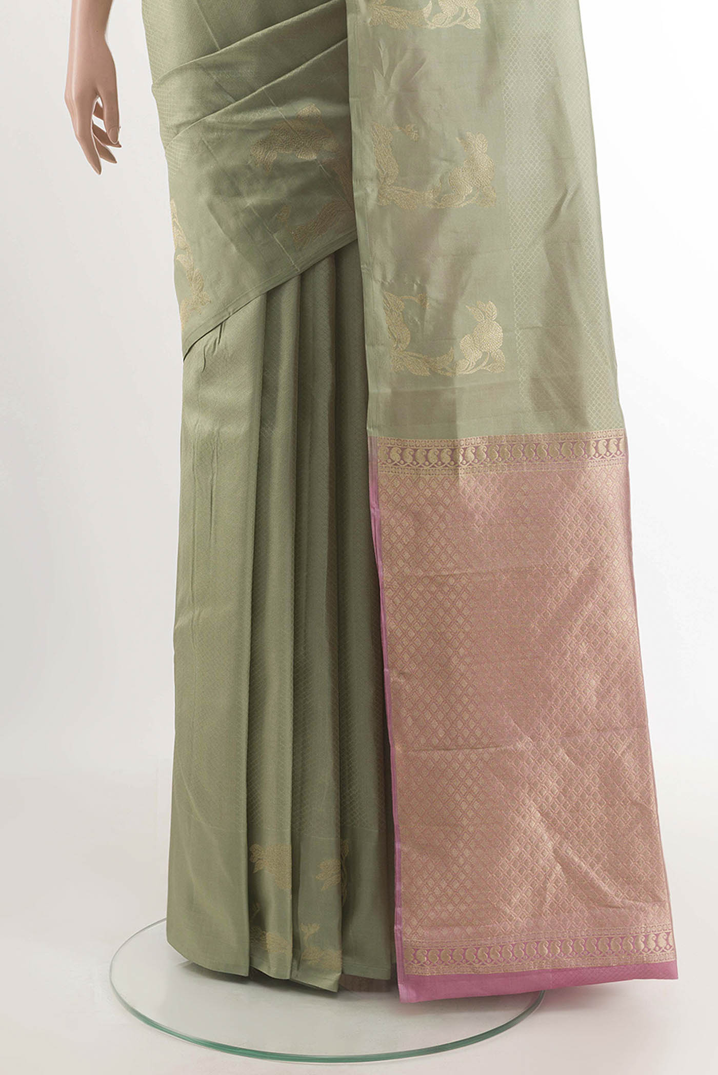 pleats pallu