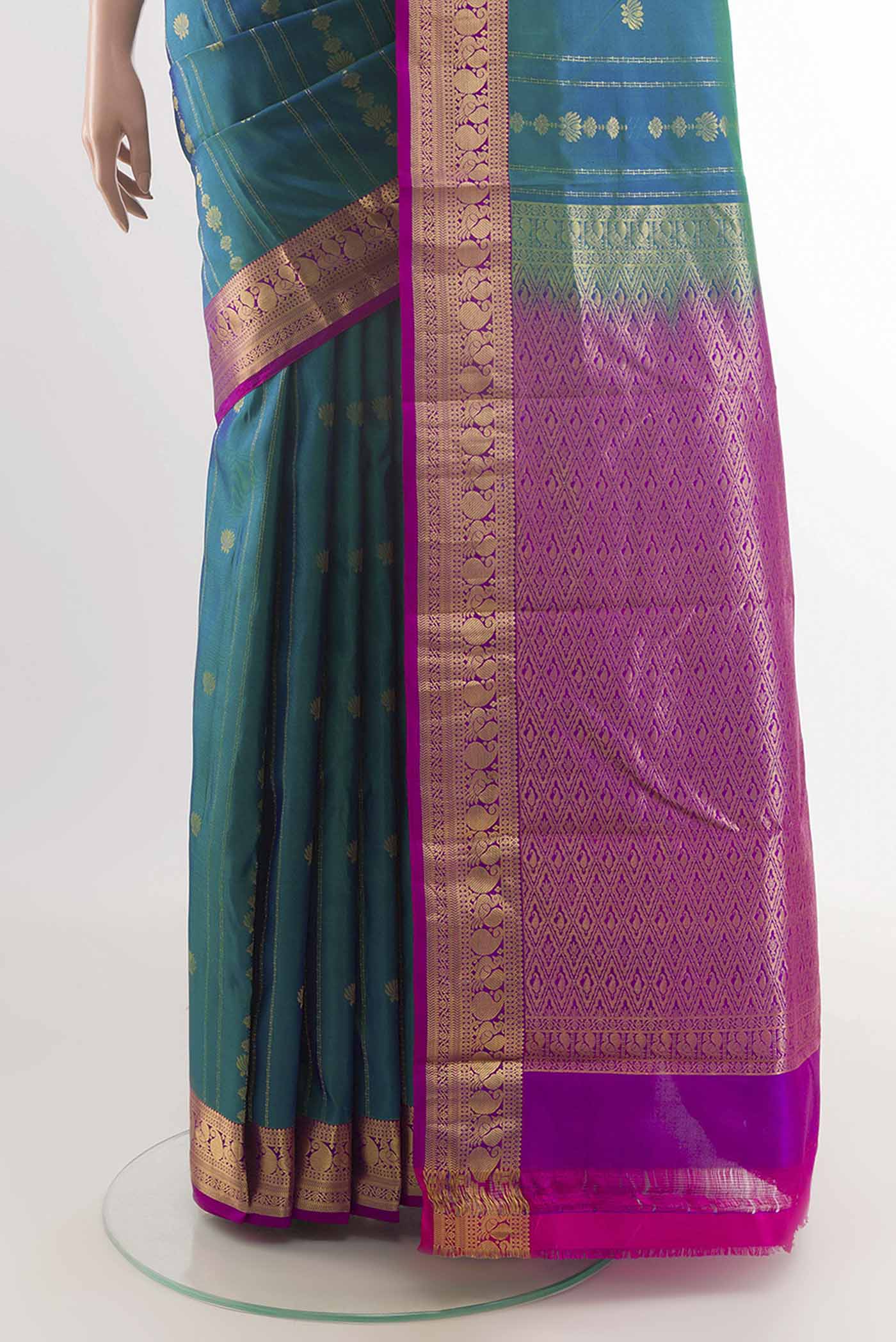 pleats pallu