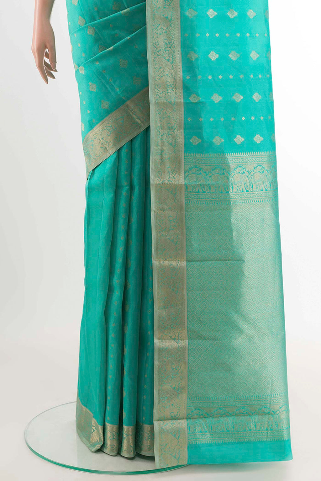 pleats pallu