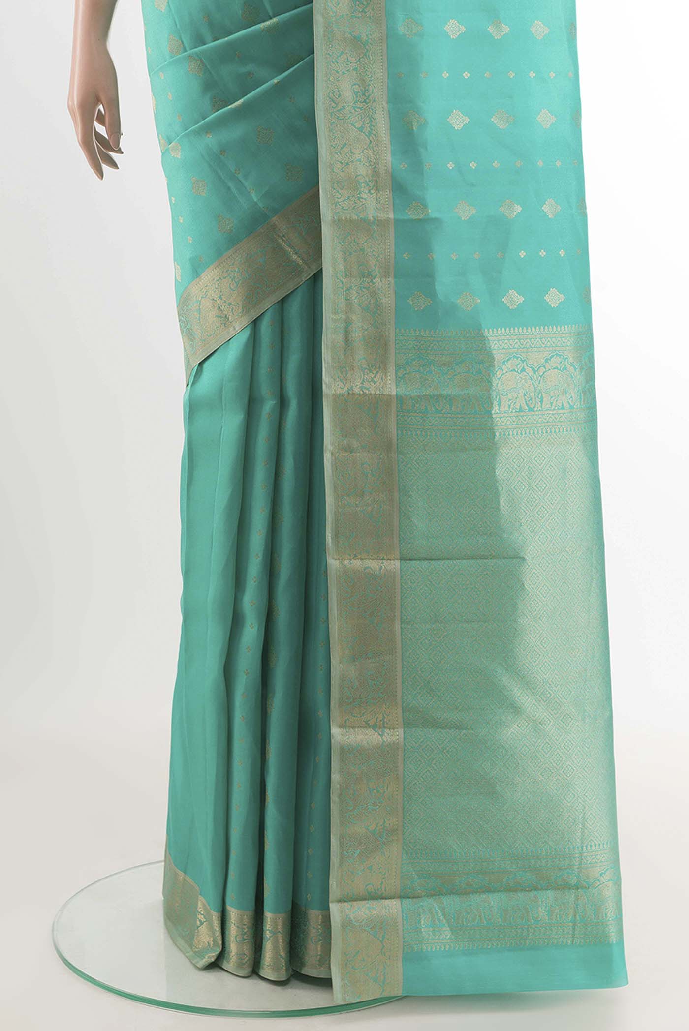 pleats pallu