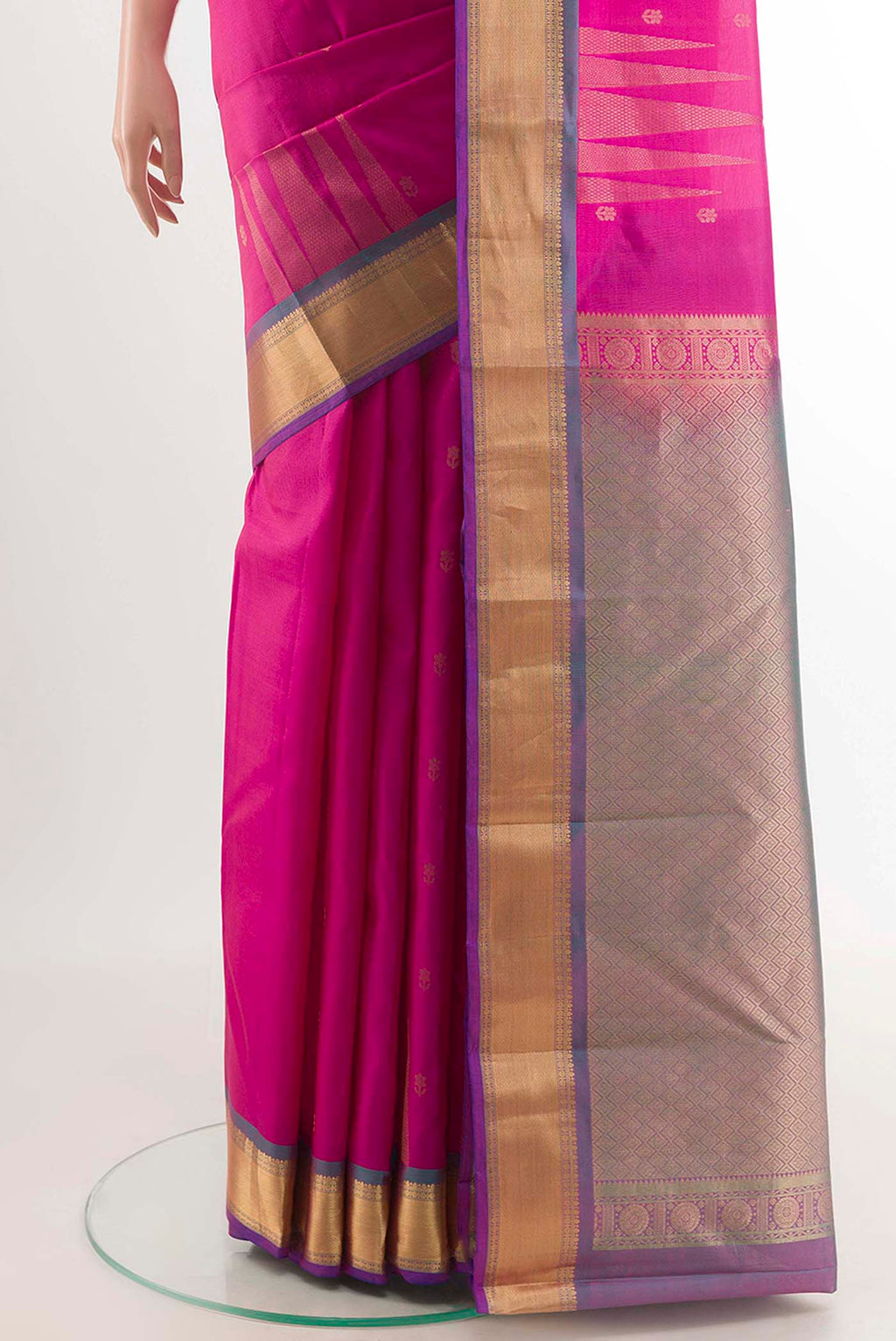 pleats pallu