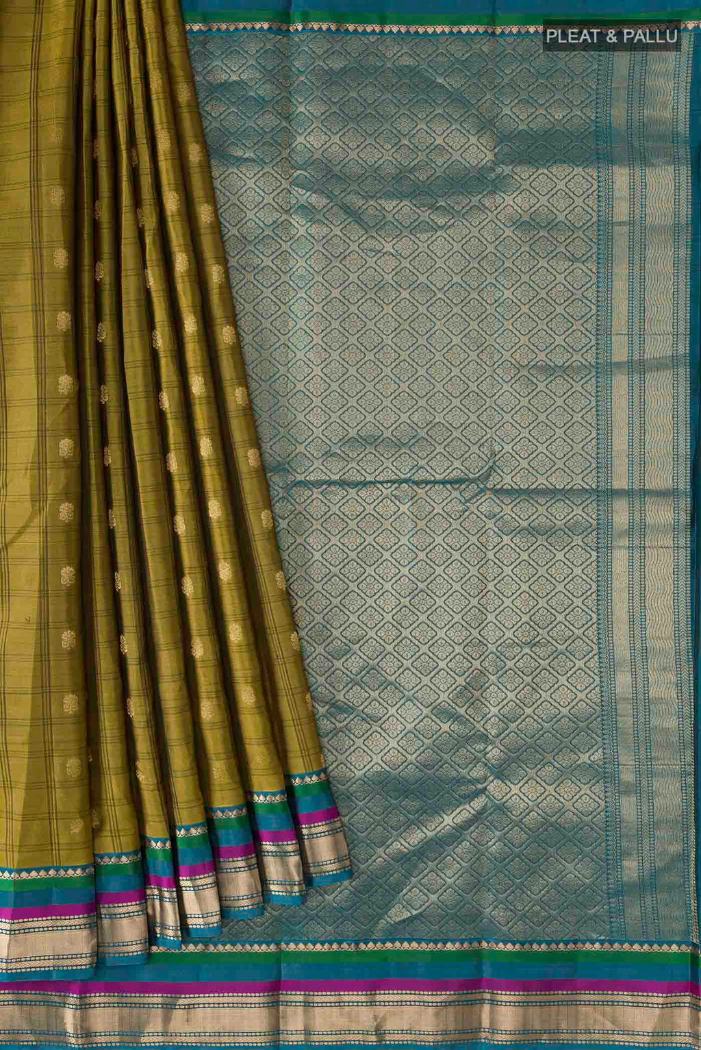 pleats pallu