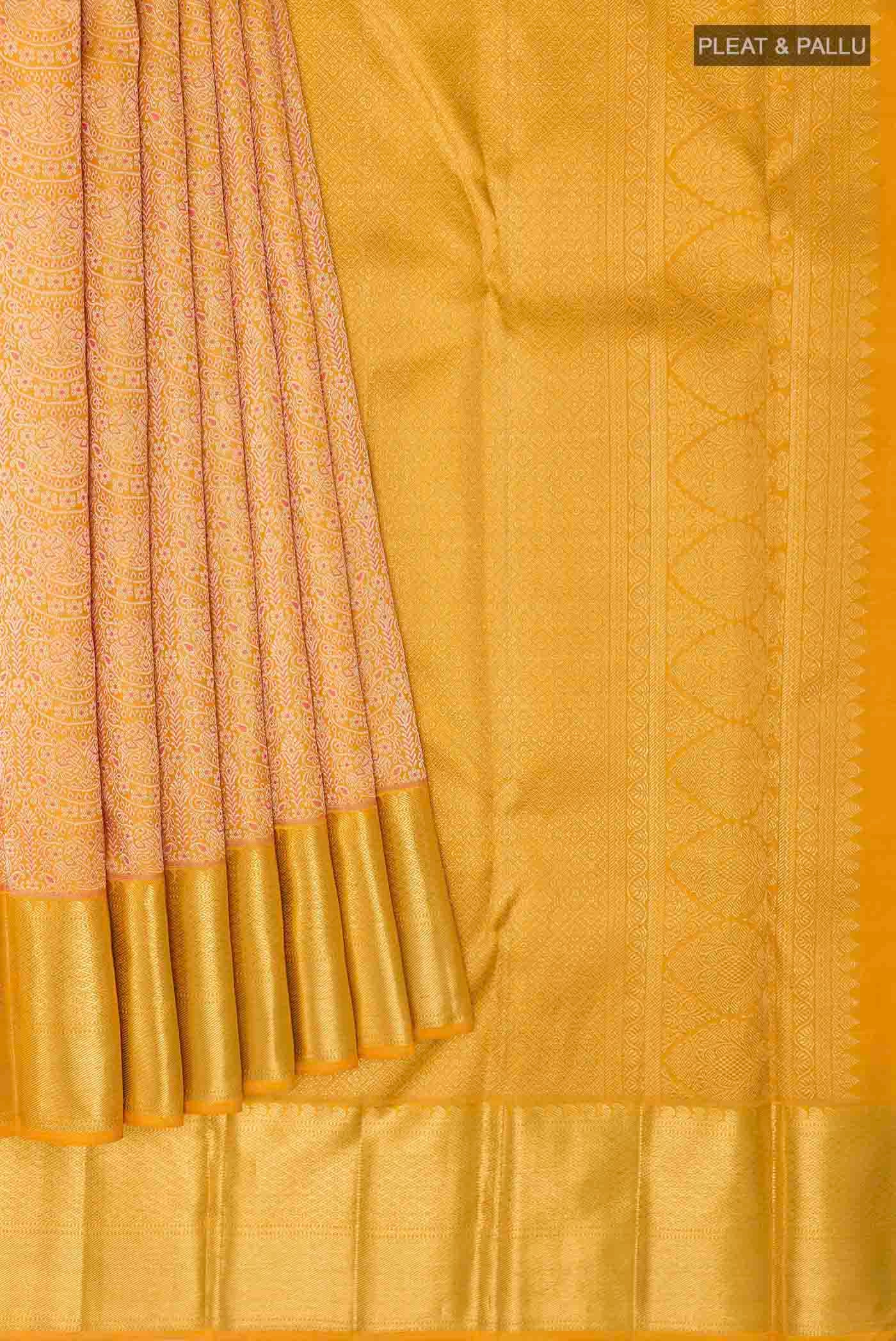 pleats pallu