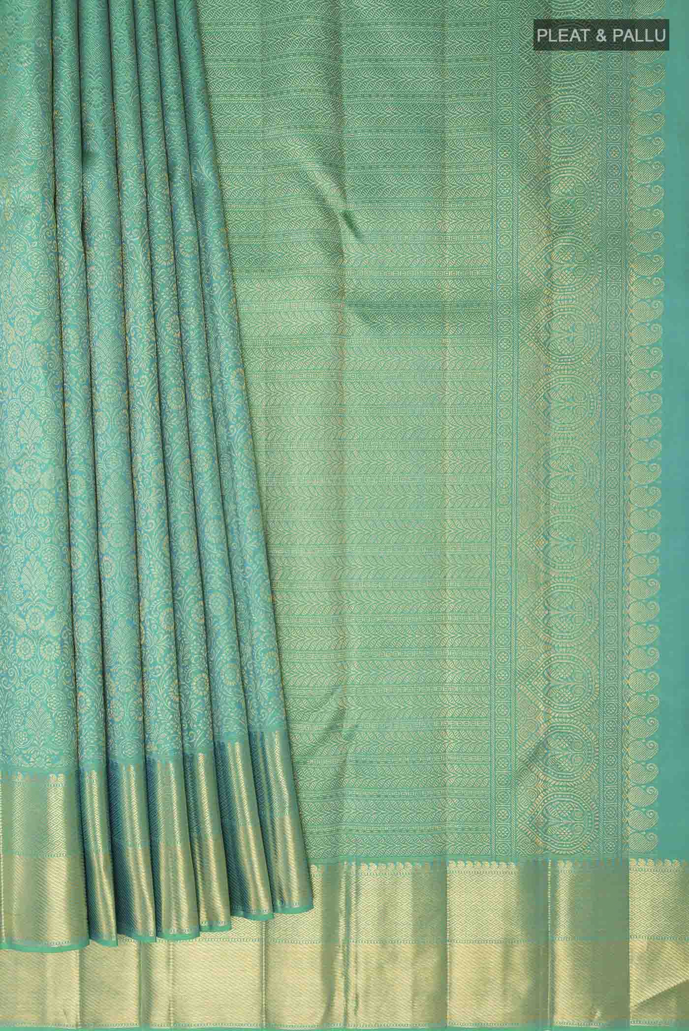 pleats pallu