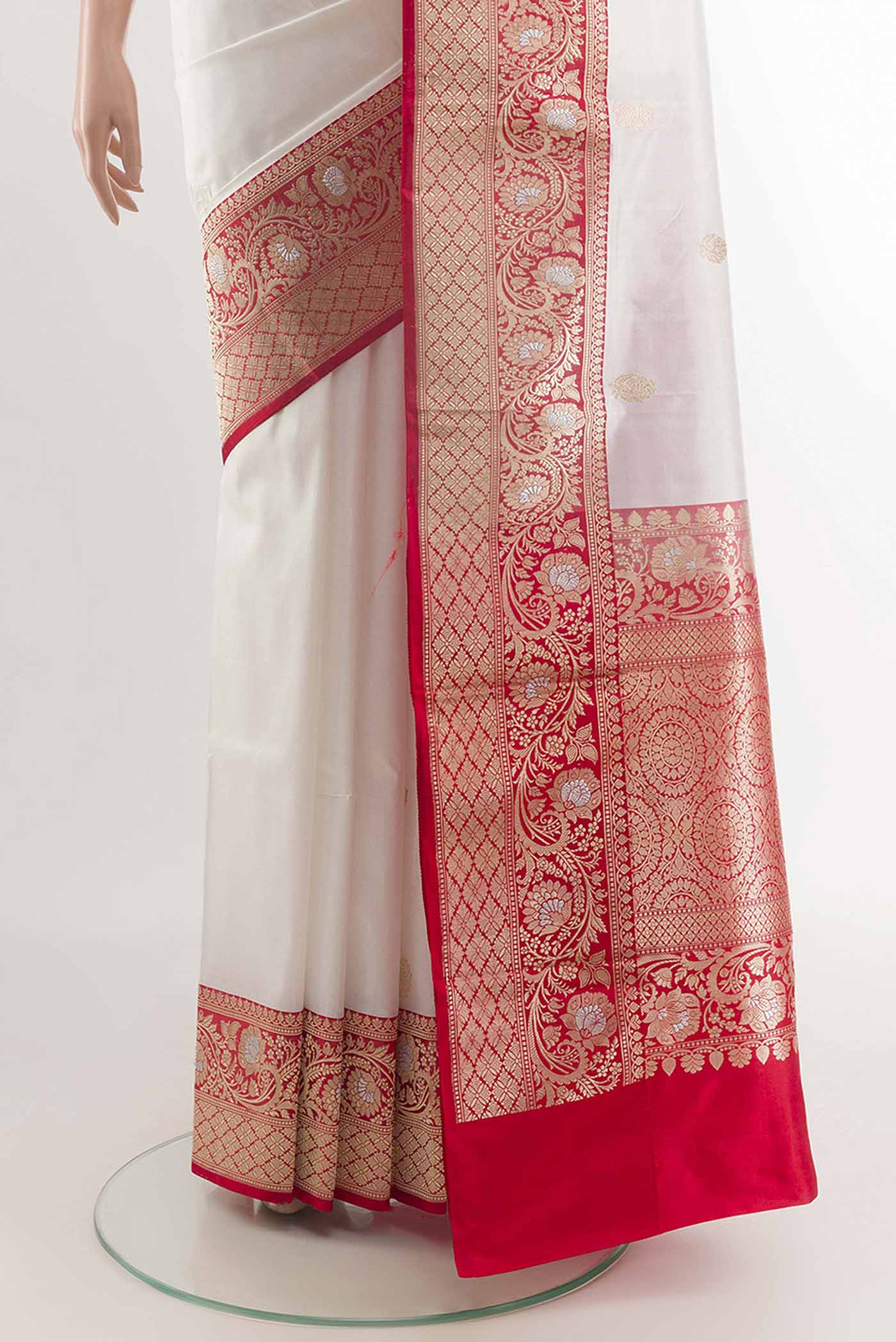 pleats pallu