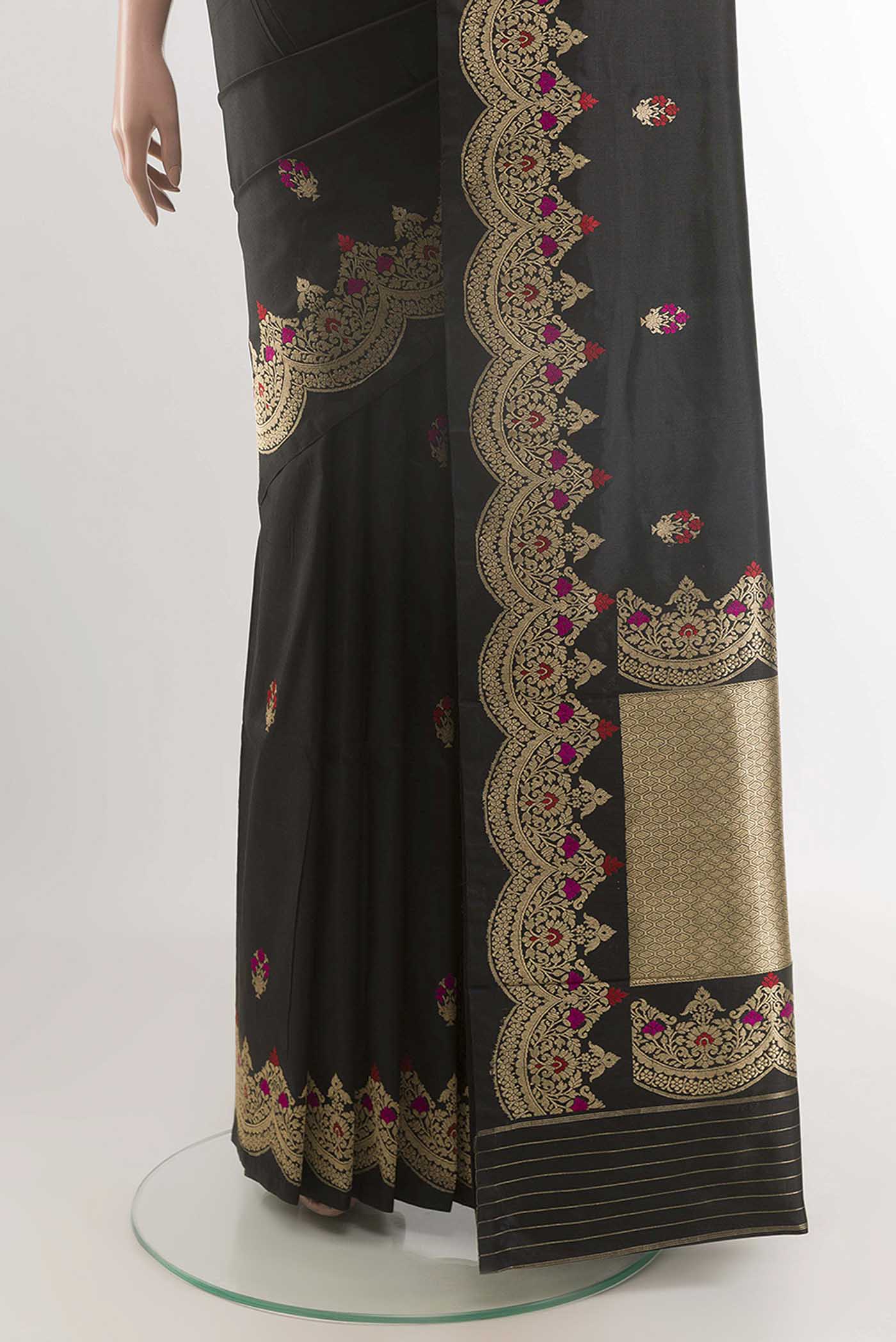 pleats pallu