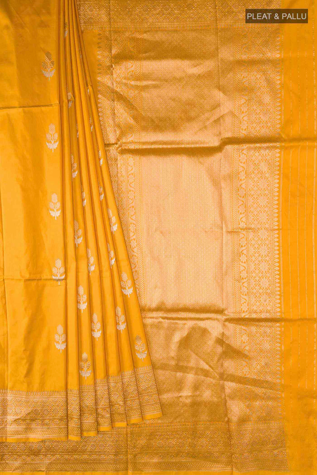 pleats pallu