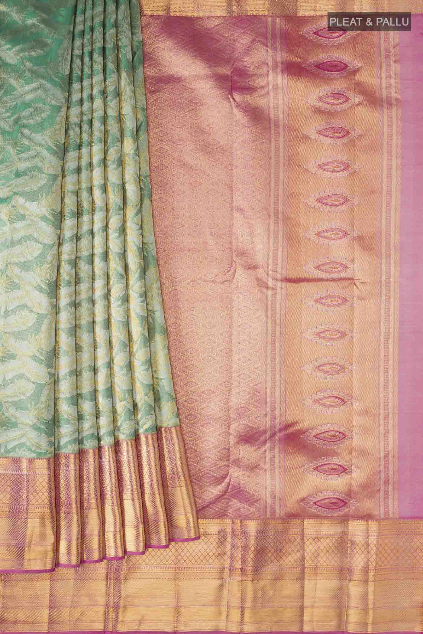 pleats pallu