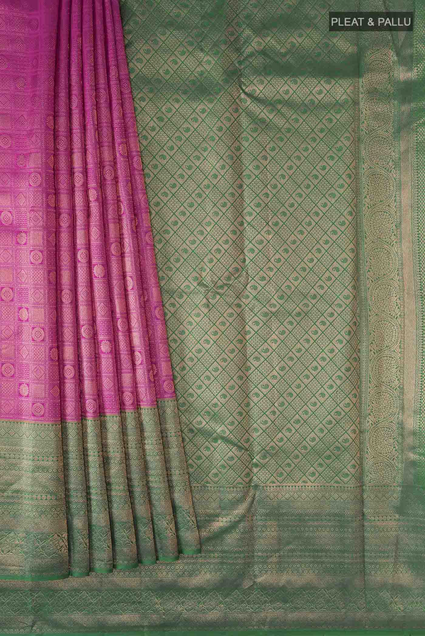 pleats pallu