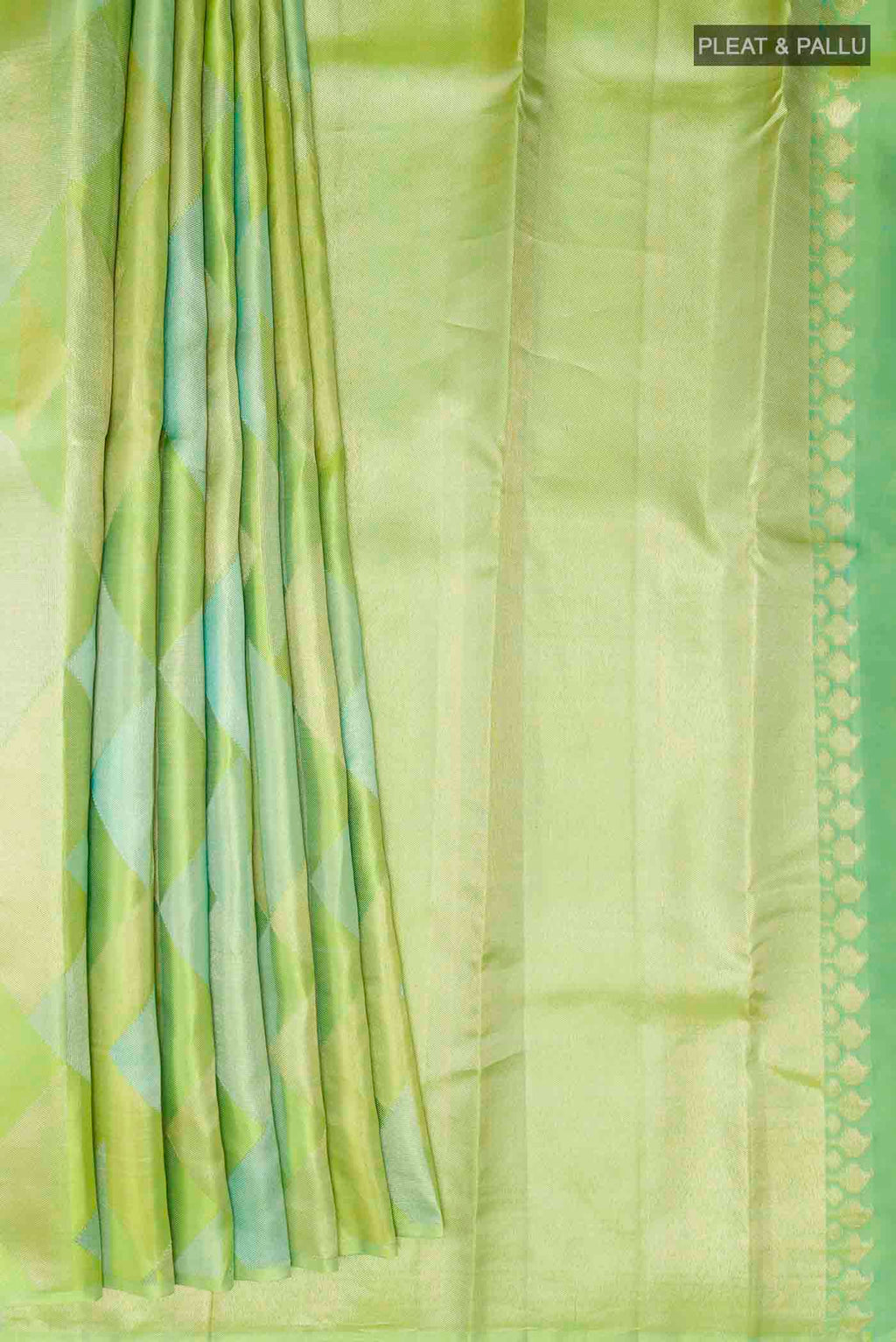 pleats pallu