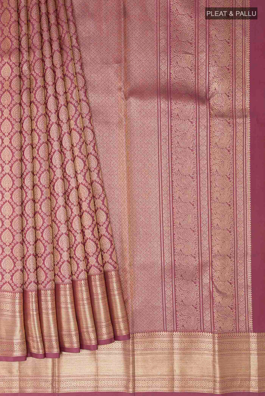 pleats pallu