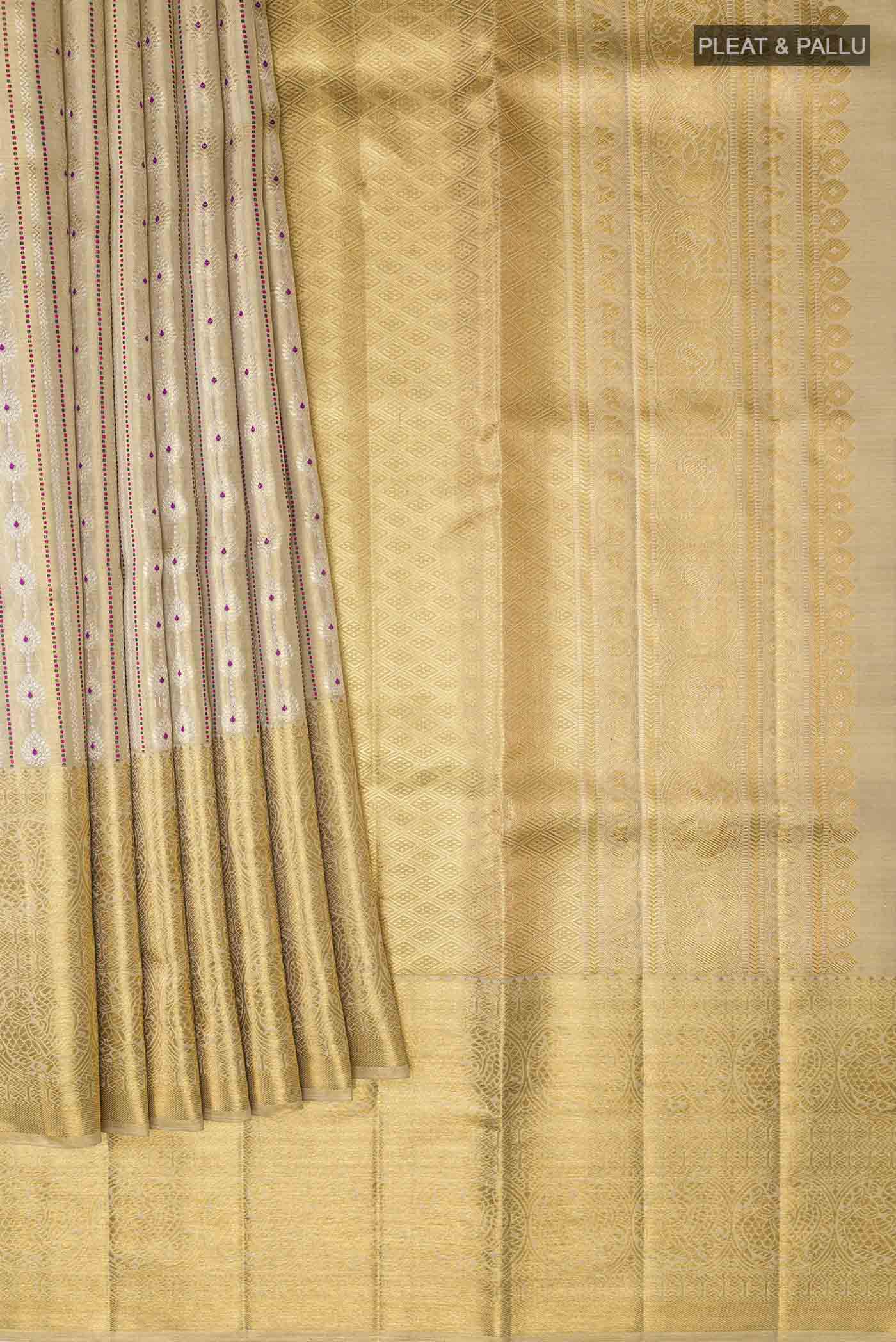 pleats pallu