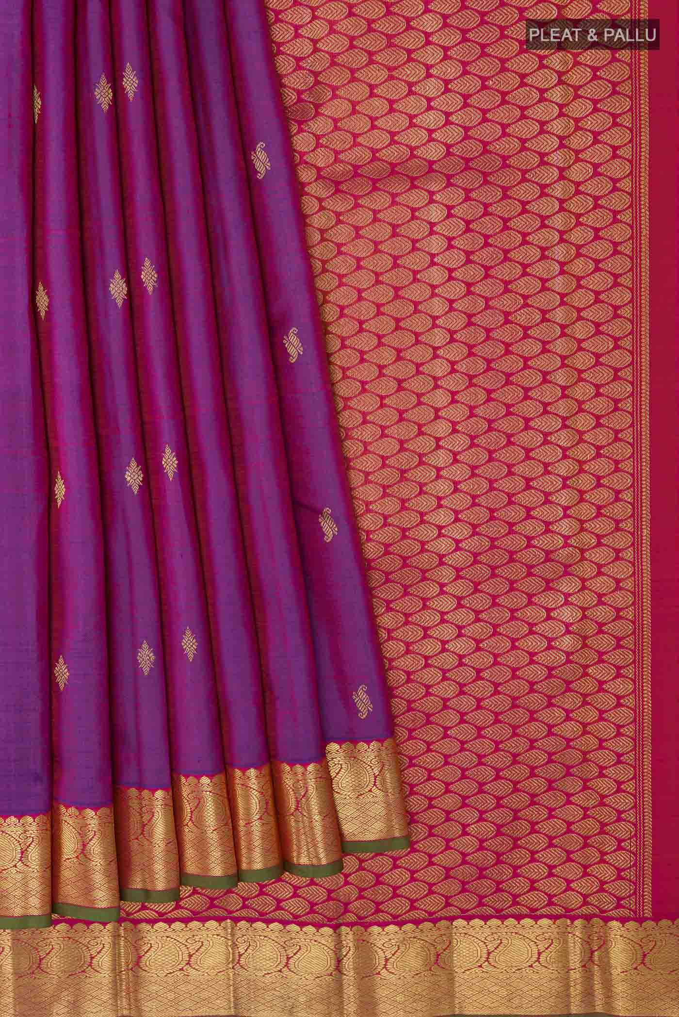 pleats pallu