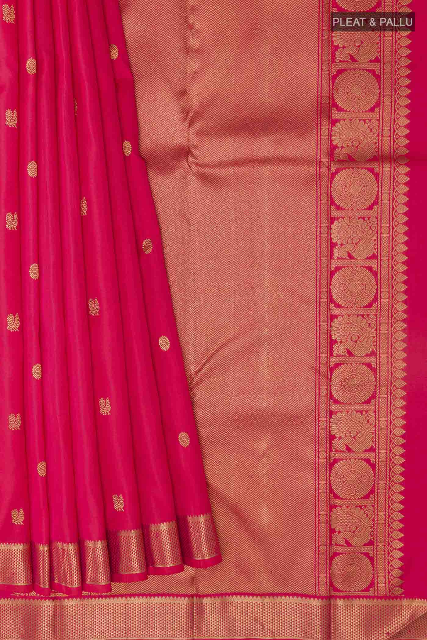 pleats pallu