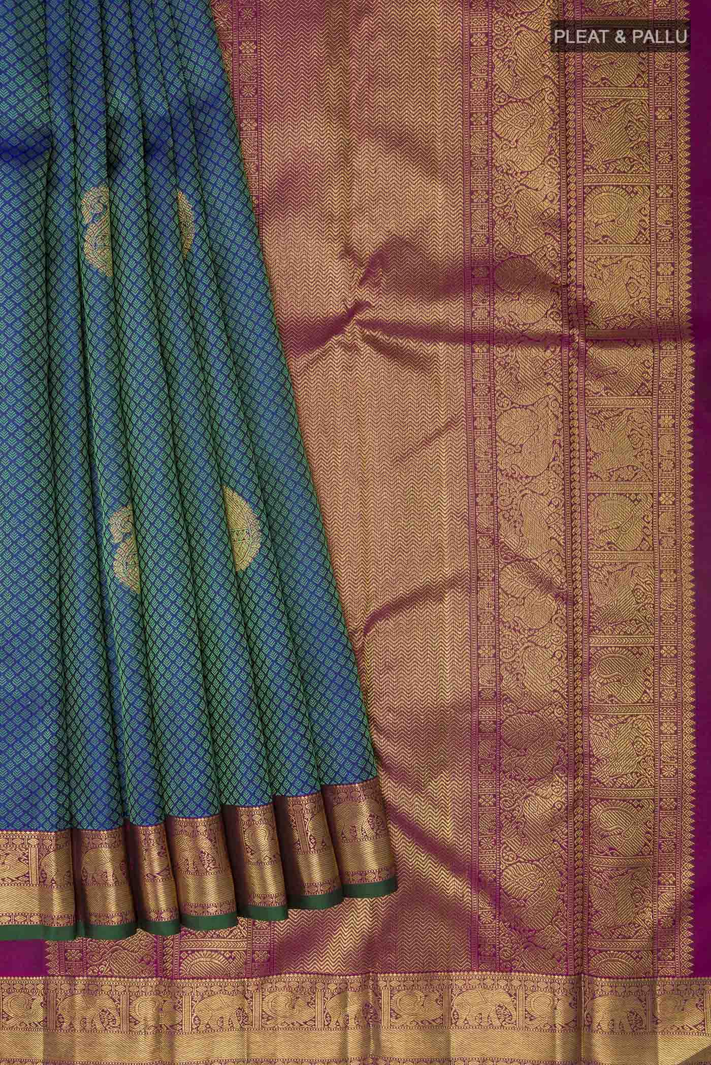 pleats pallu