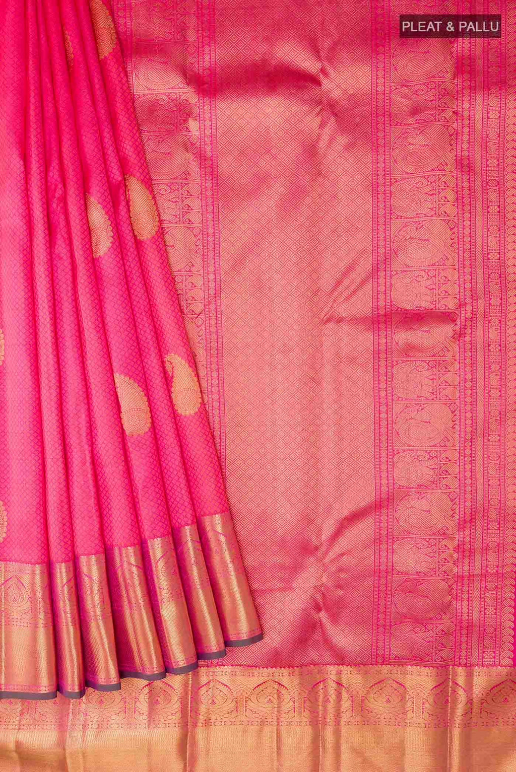 pleats pallu