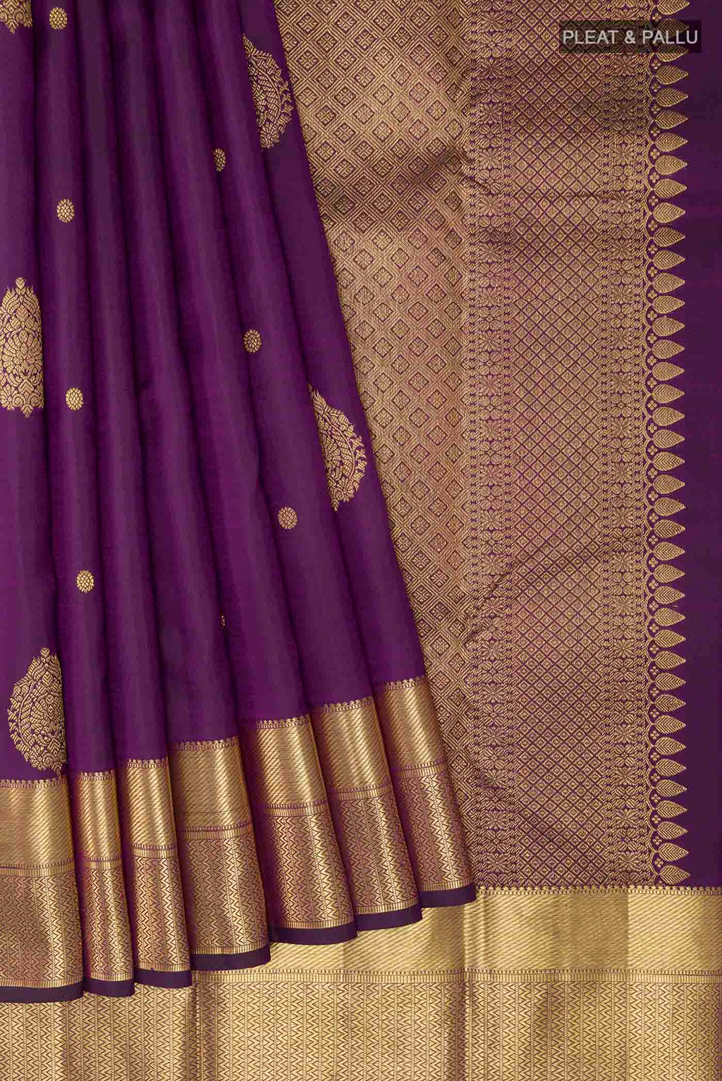 pleats pallu