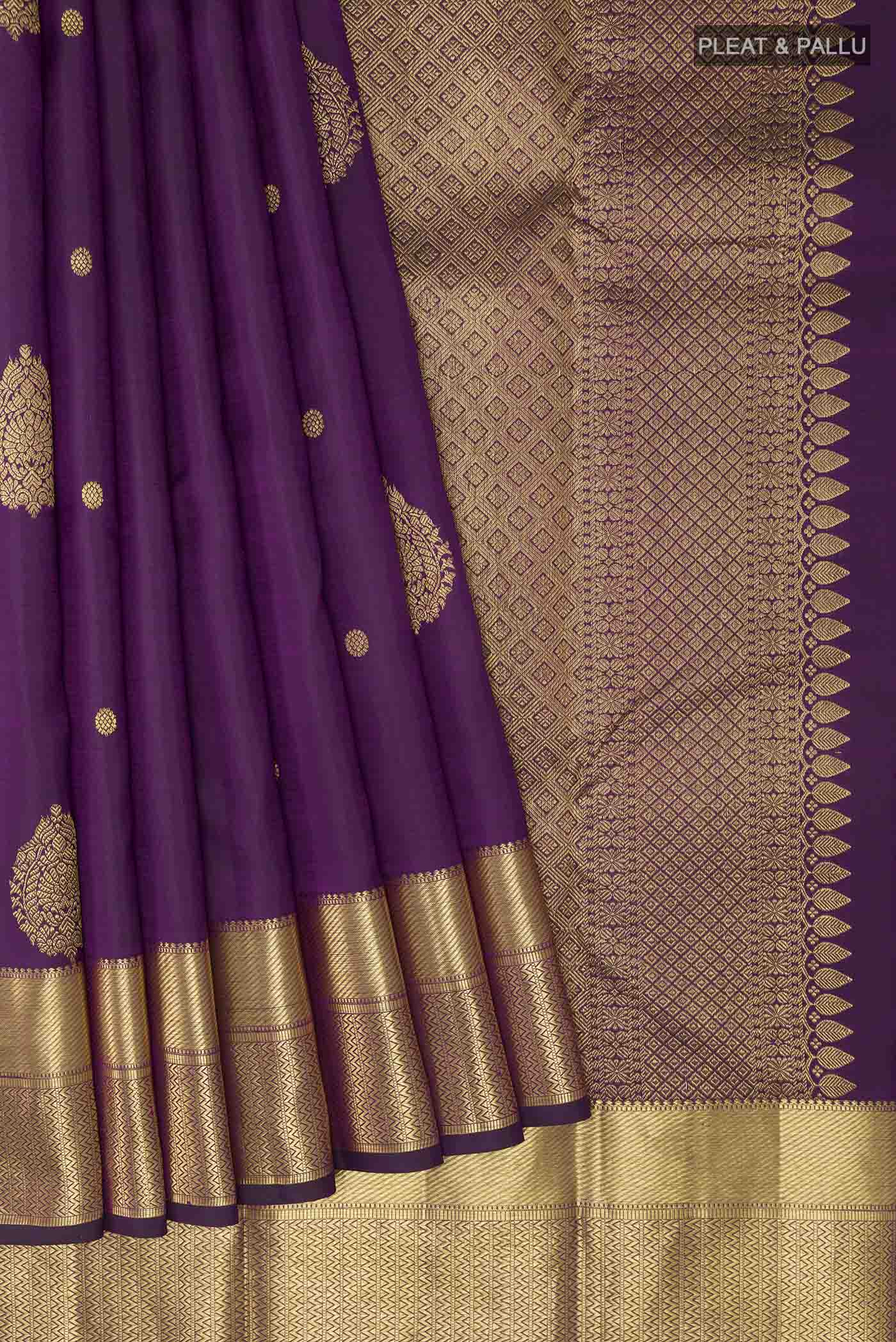 pleats pallu