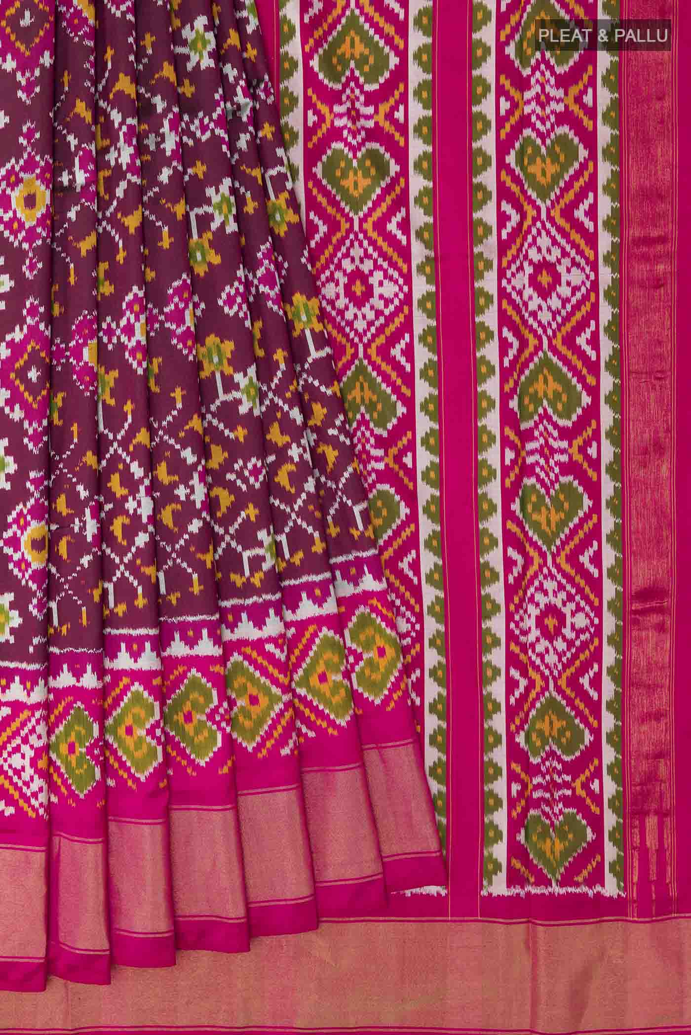 Pleats and pallu of Purple Dual Tone Pochampally Silk Saree with Pure Ikat on the body and Zari Border