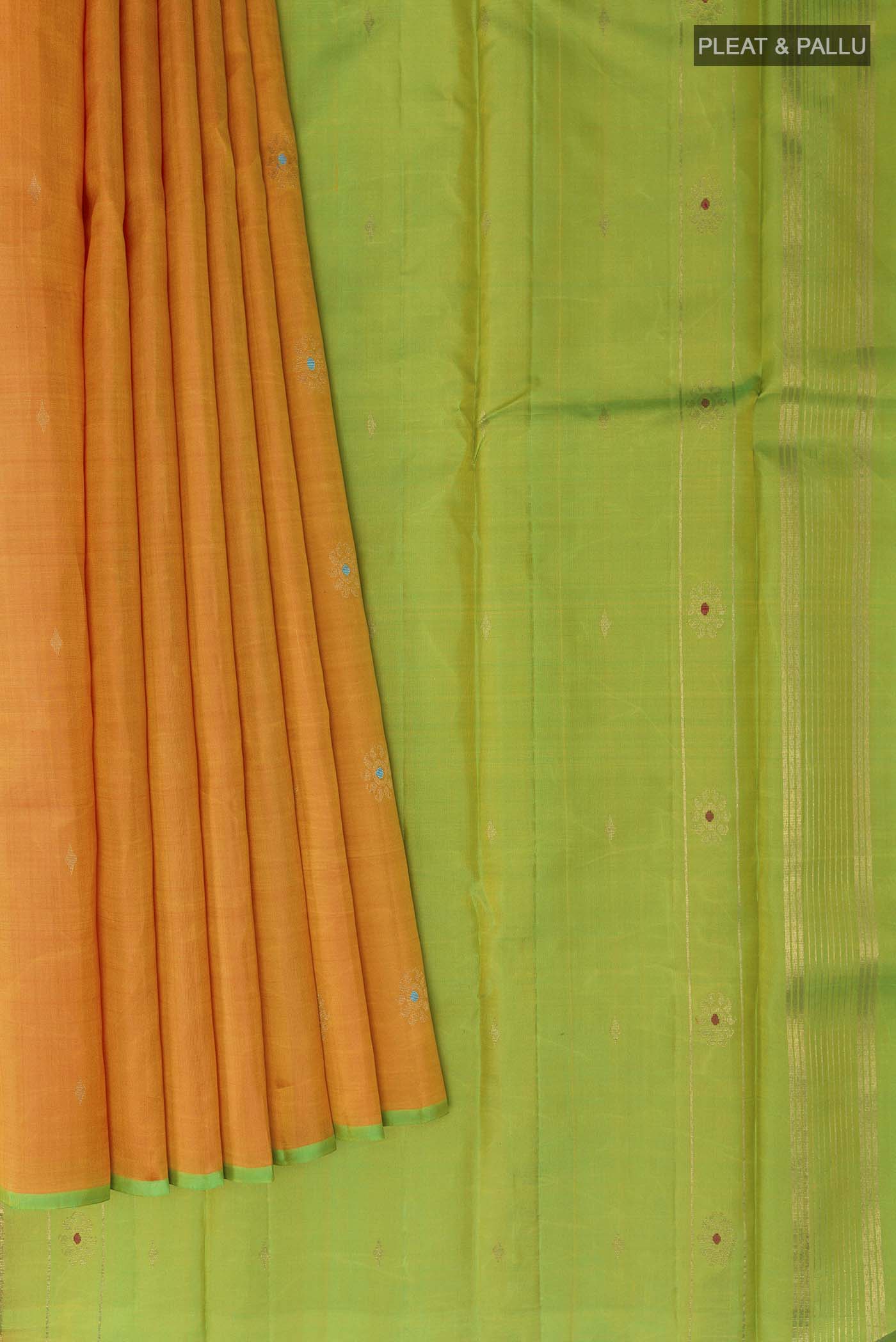 pleats pallu