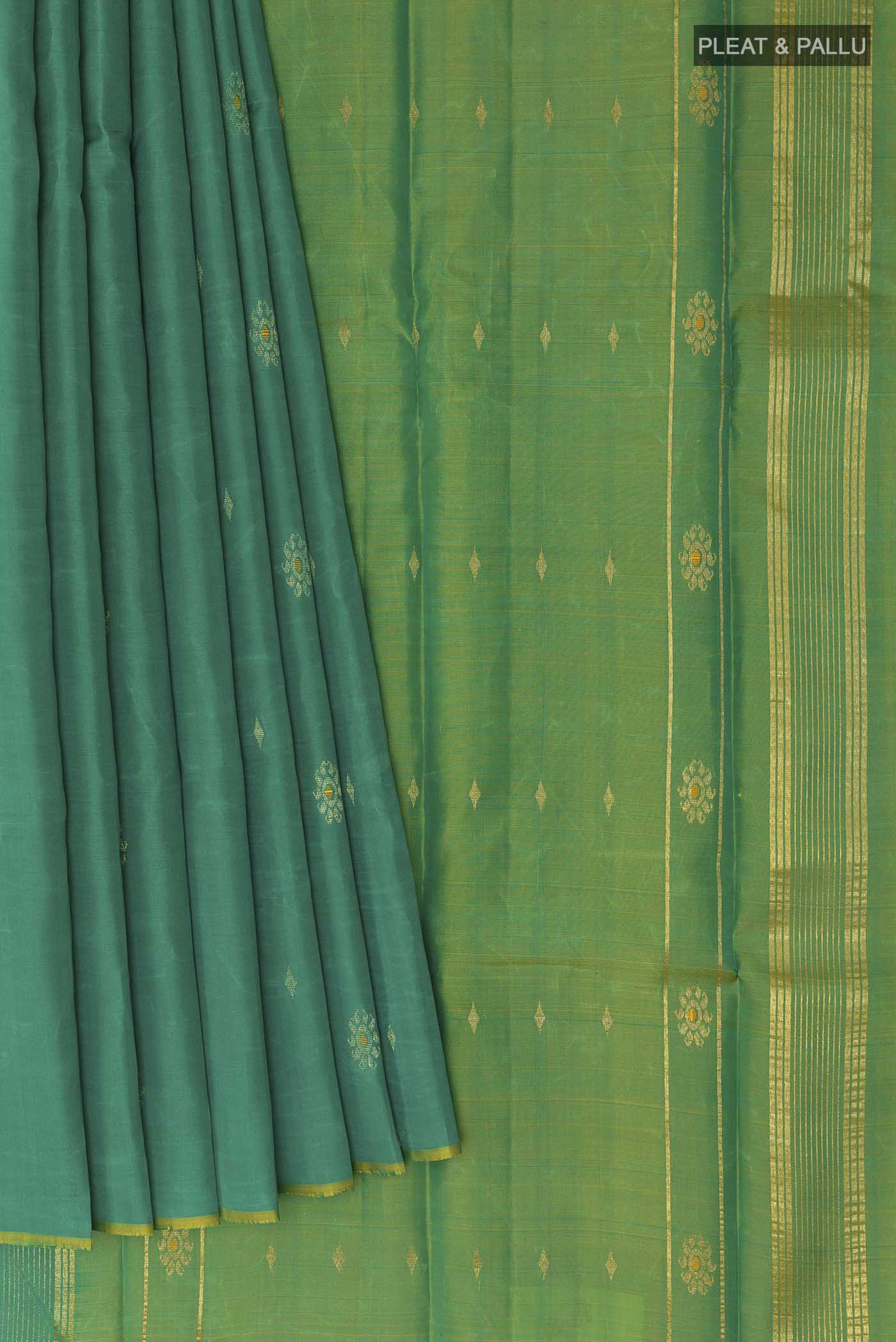pleats pallu
