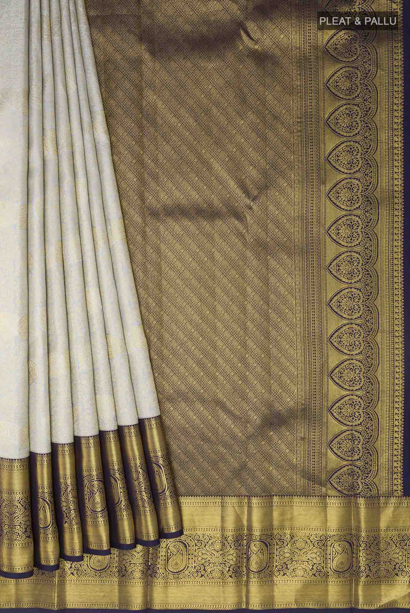 pleats pallu