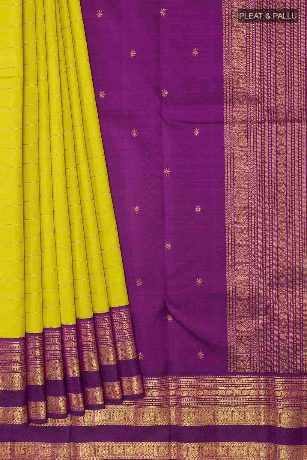 pleats pallu