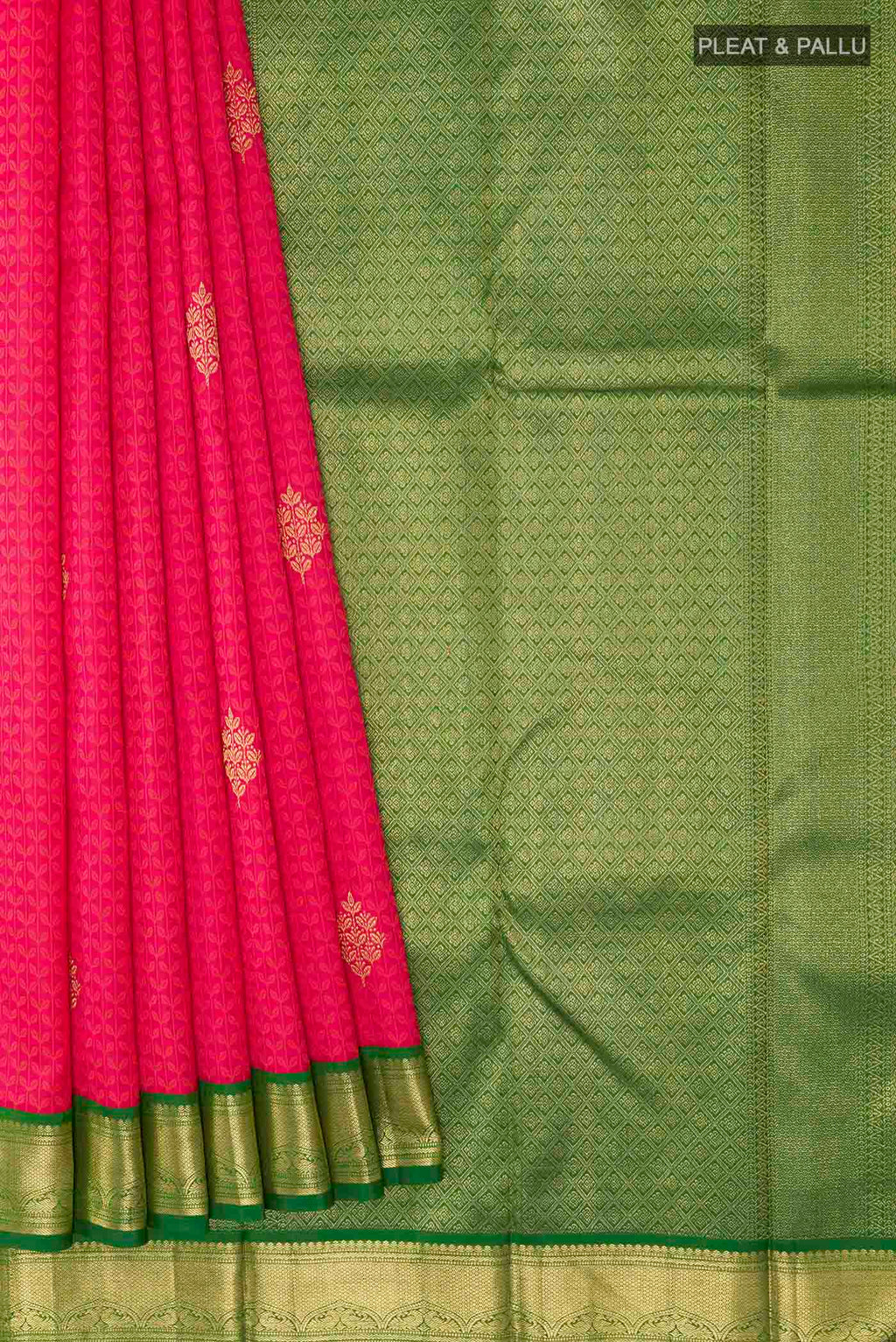 pleats pallu