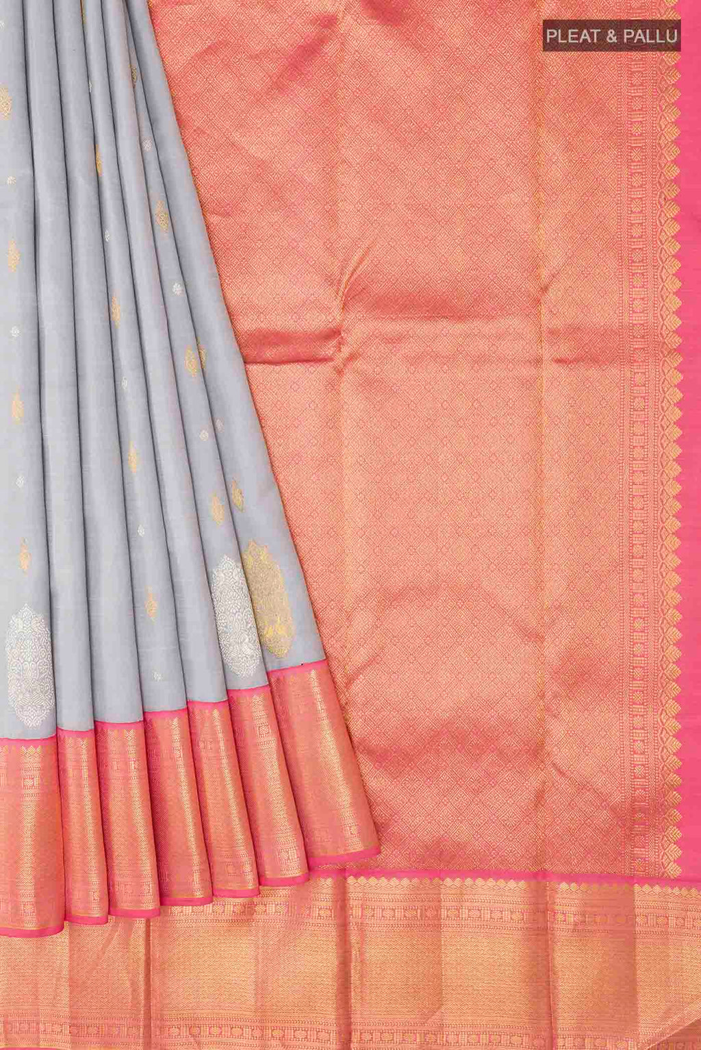 pleats pallu