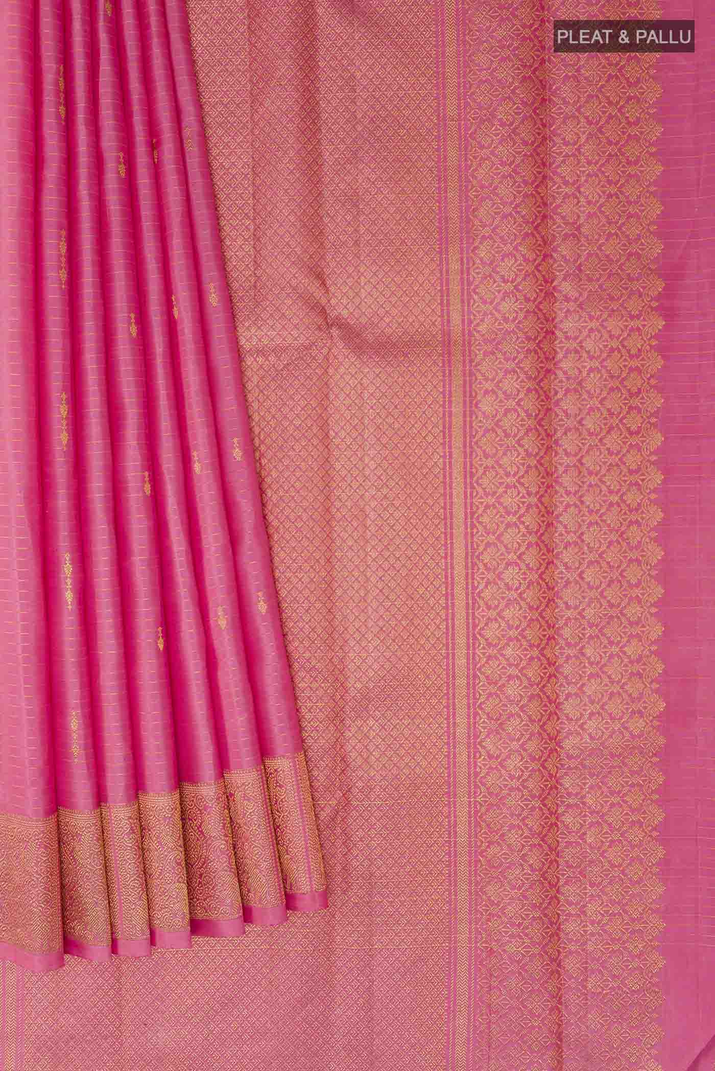 pleats pallu