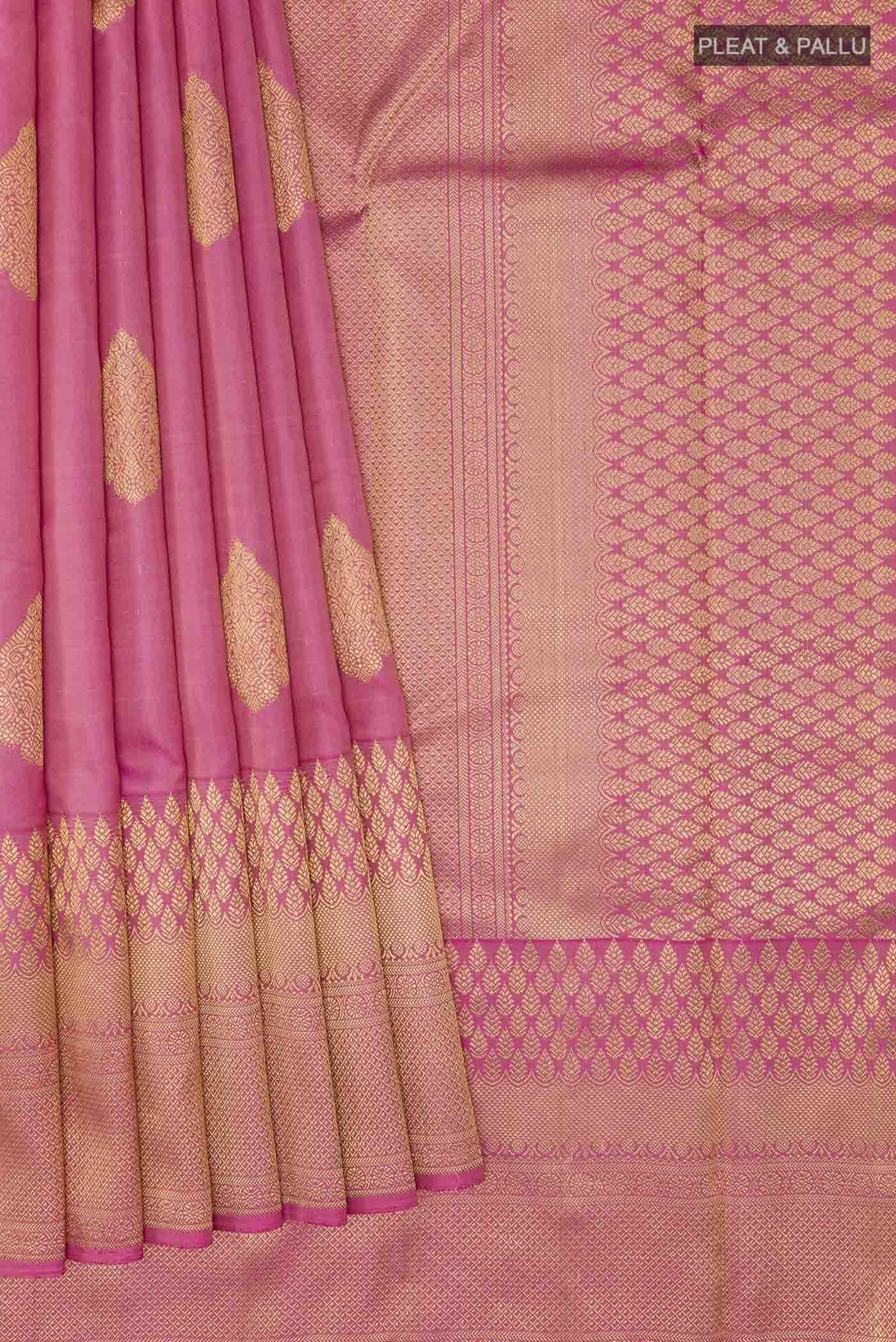 pleats pallu