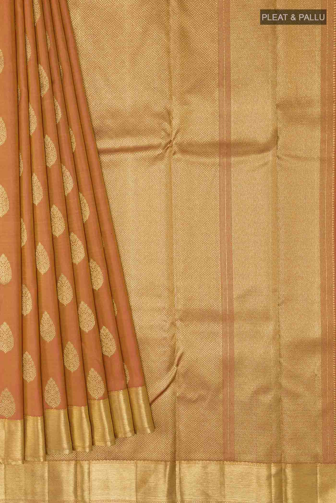 pleats pallu