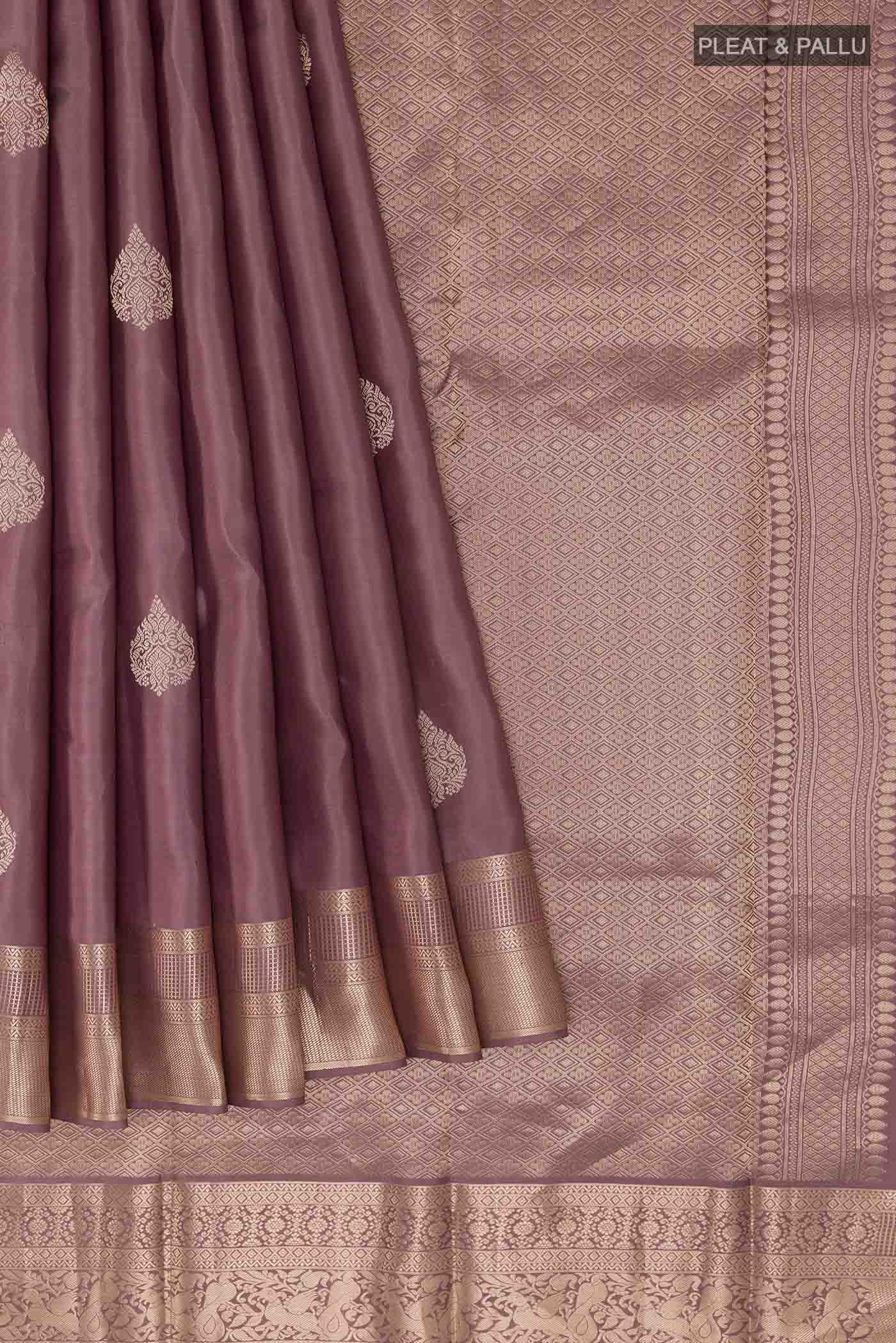 pleats pallu