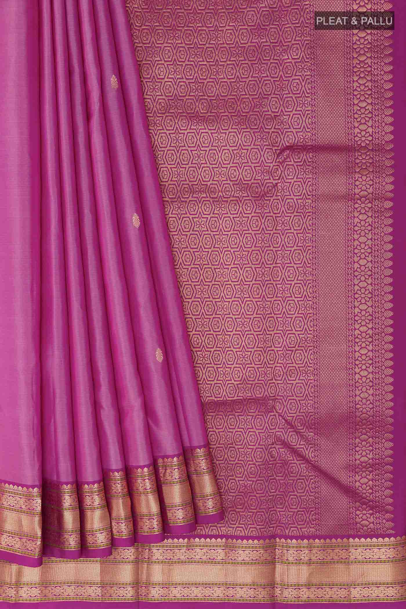 pleats pallu